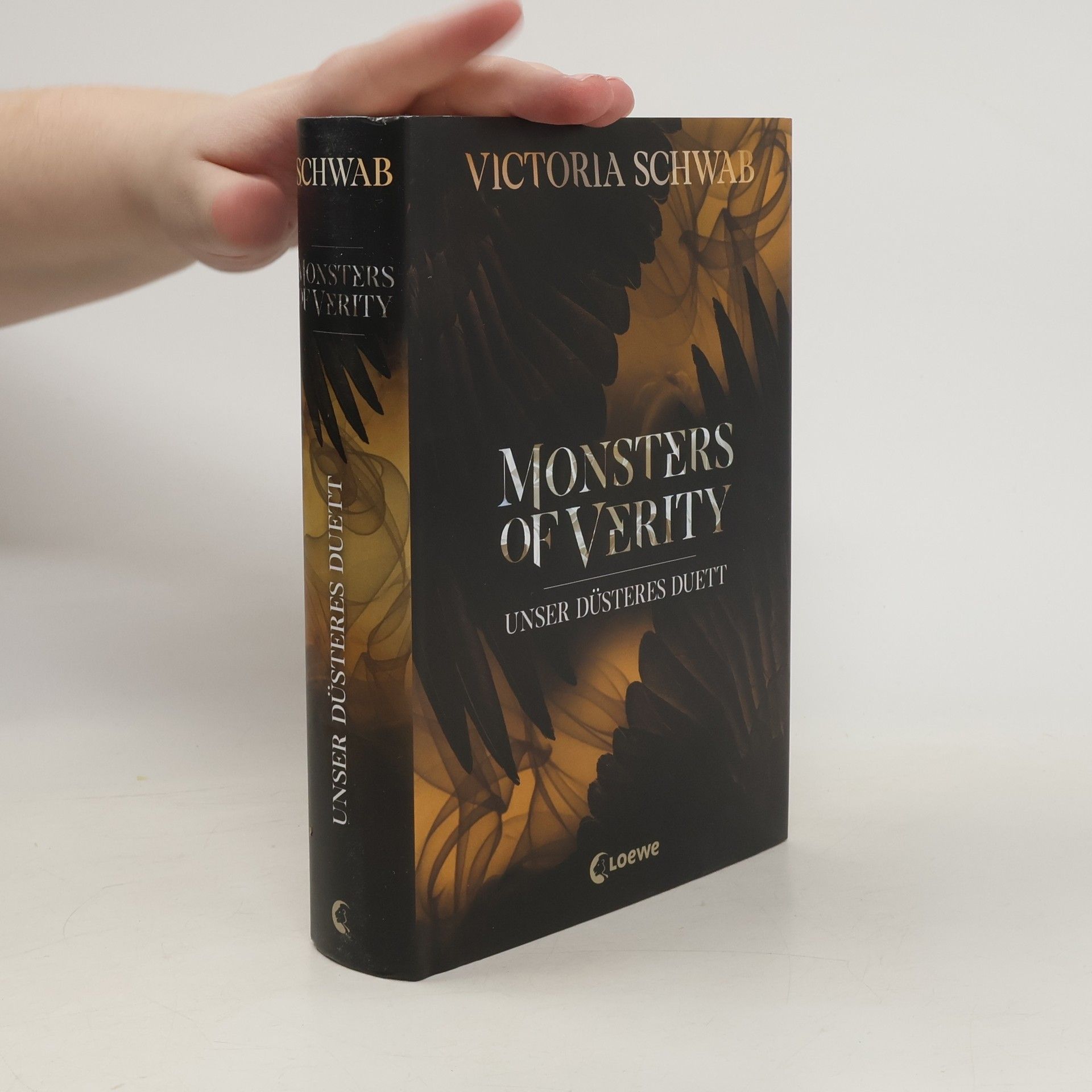 V. E. Schwab Monsters of Verity - unser düsteres Duett