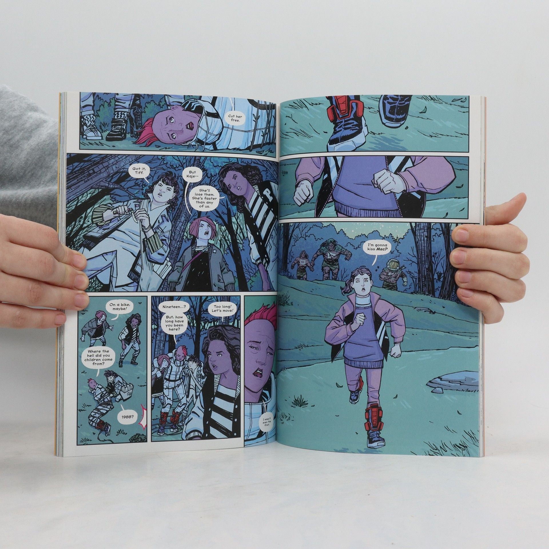 K. Brian Vaughan Paper girls 3