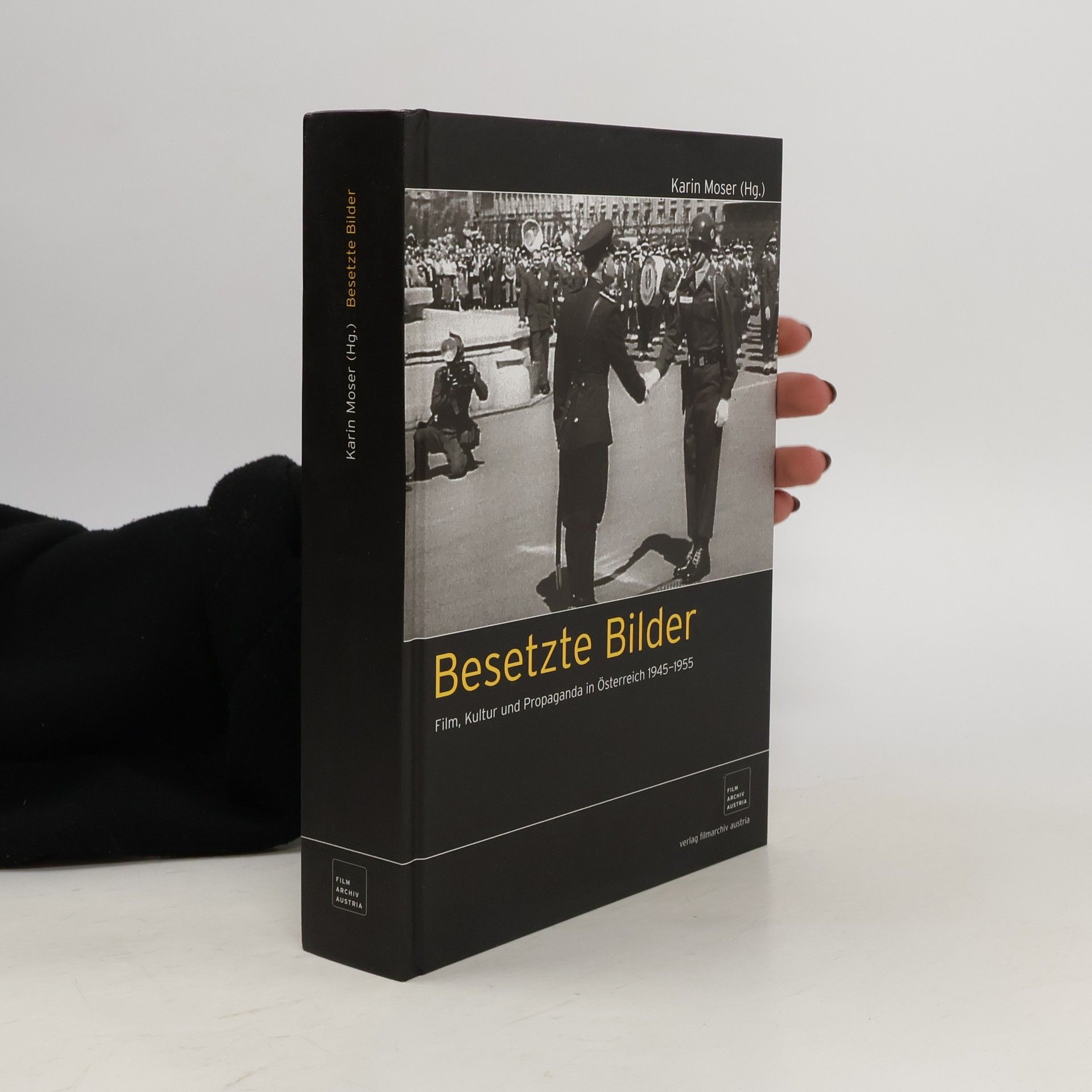 Karin Moser Besetzte Bilder