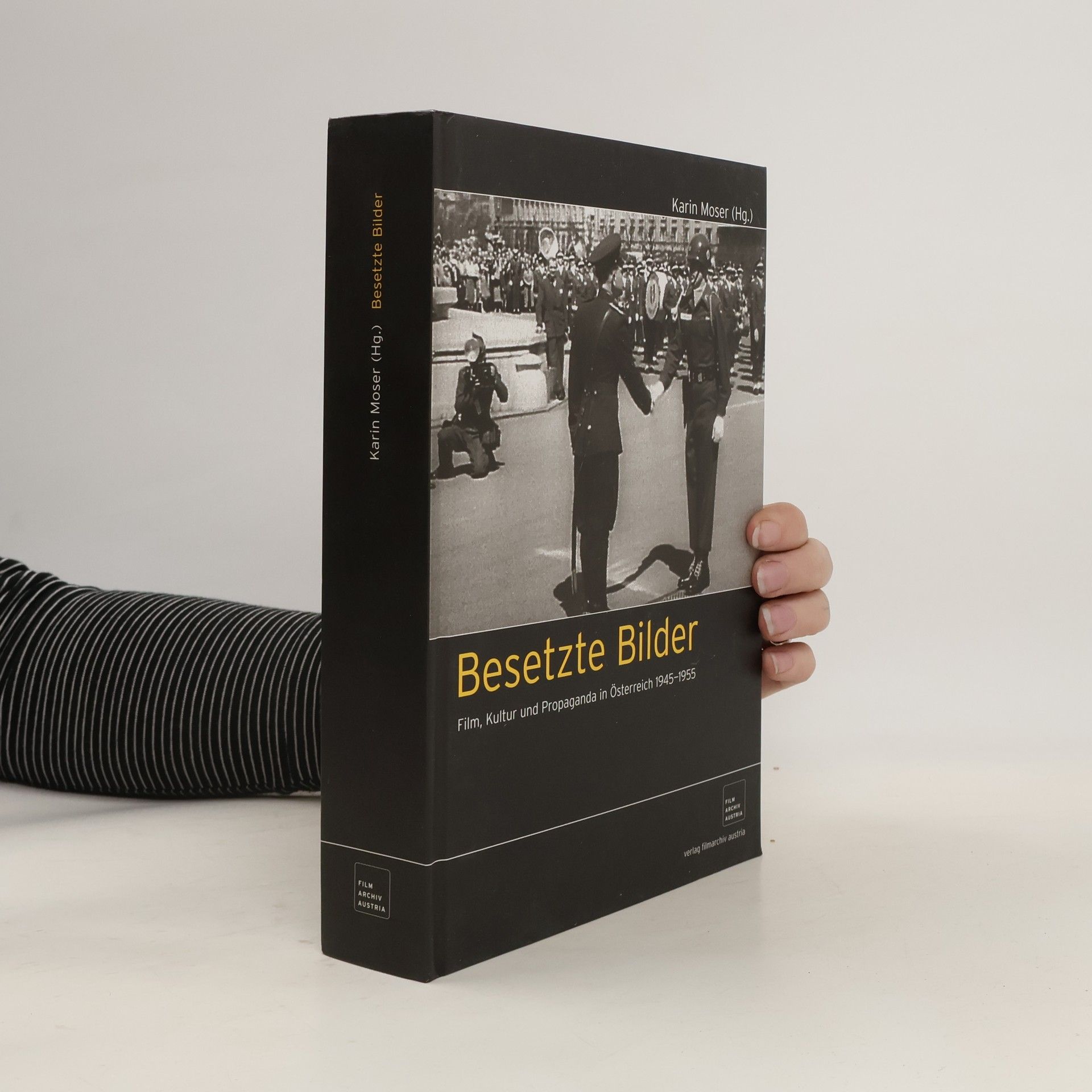 Karin Moser Besetzte Bilder