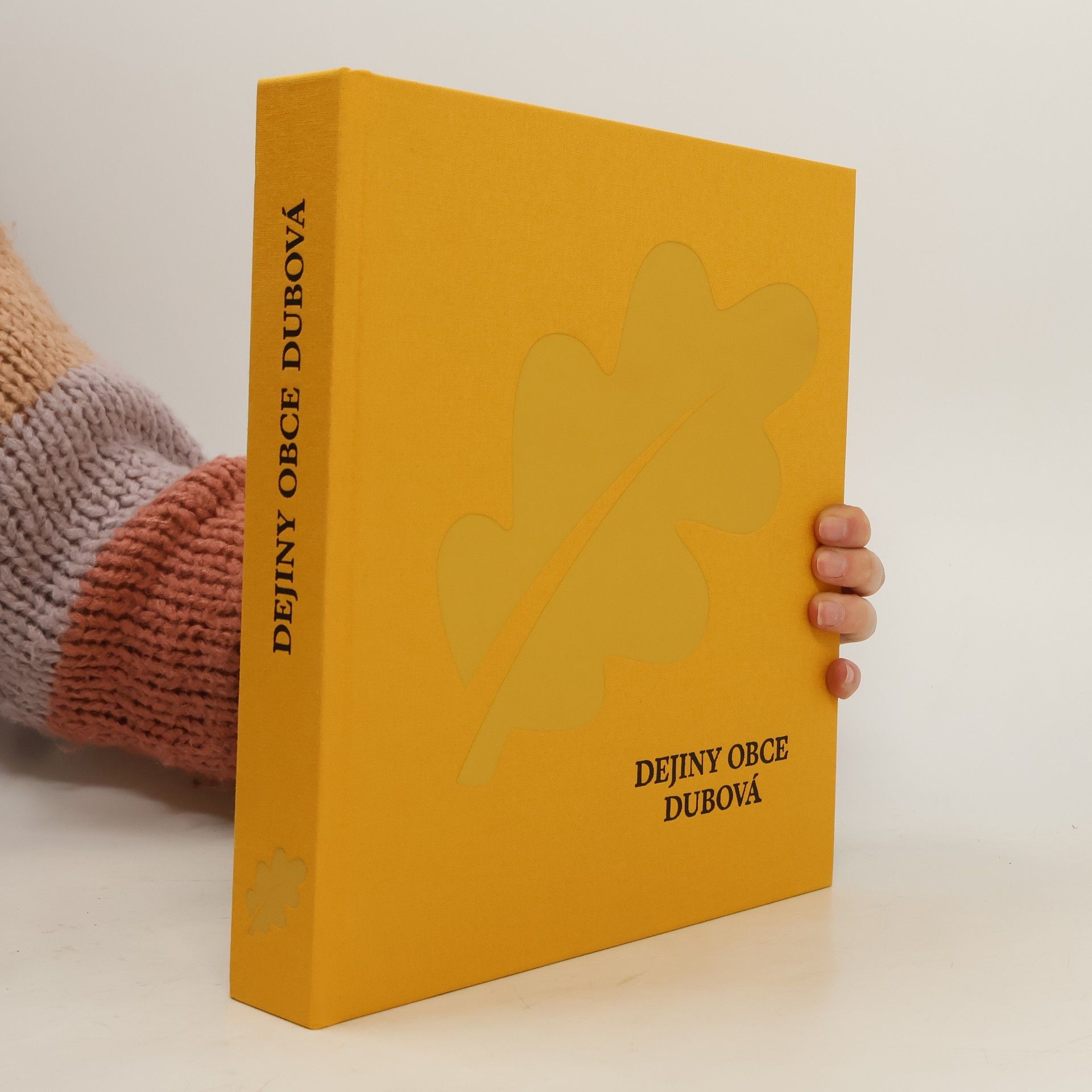 kolektiv Dejiny obce Dubová