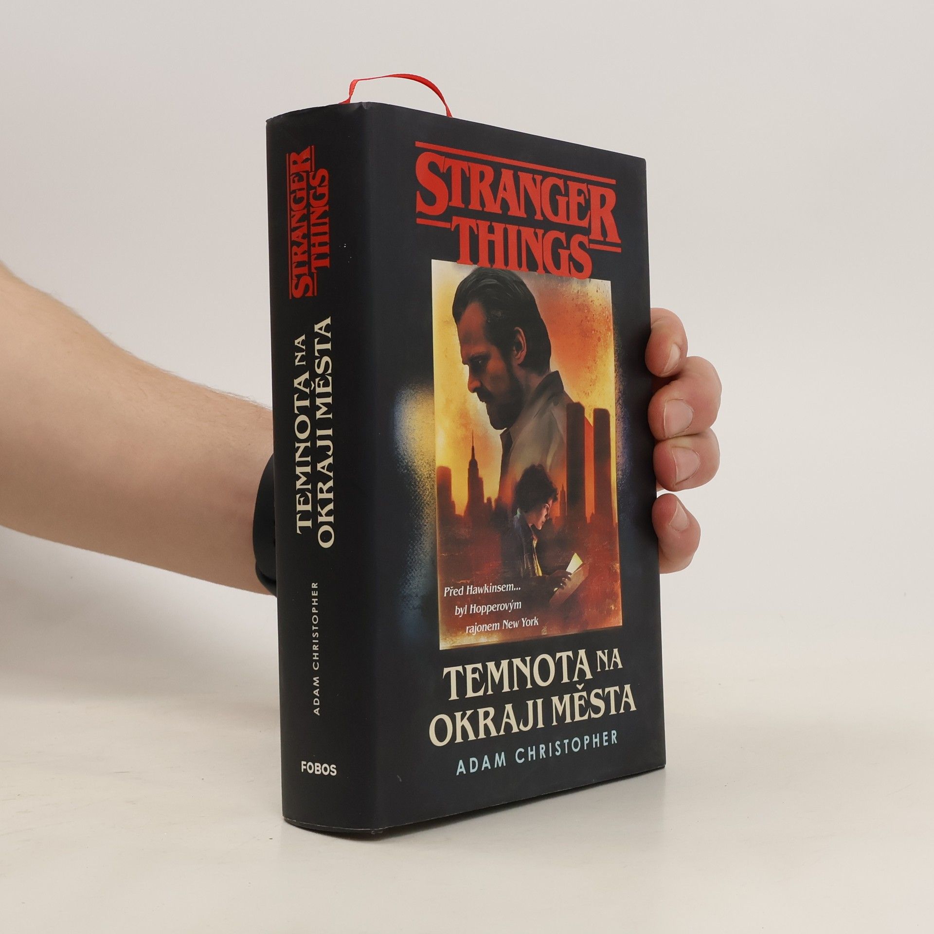 Adam Christopher Stranger Things. Temnota na okraji města