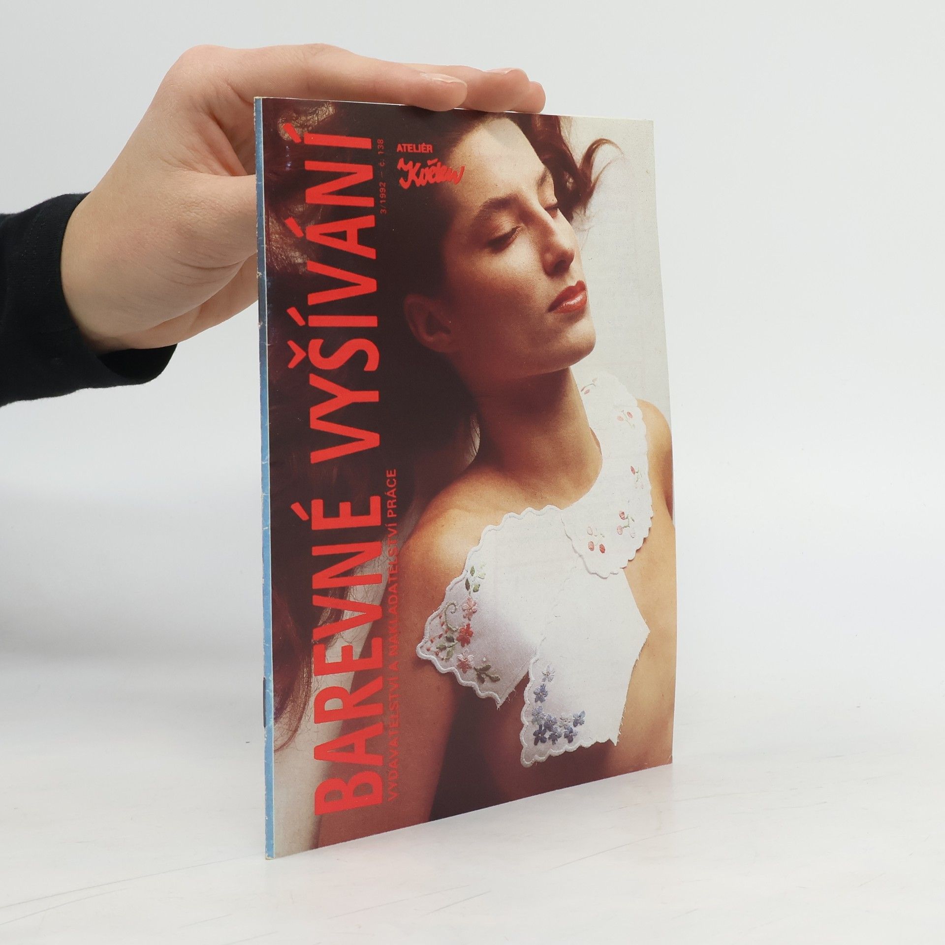 Autorenkollektiv Barevné vyšívání