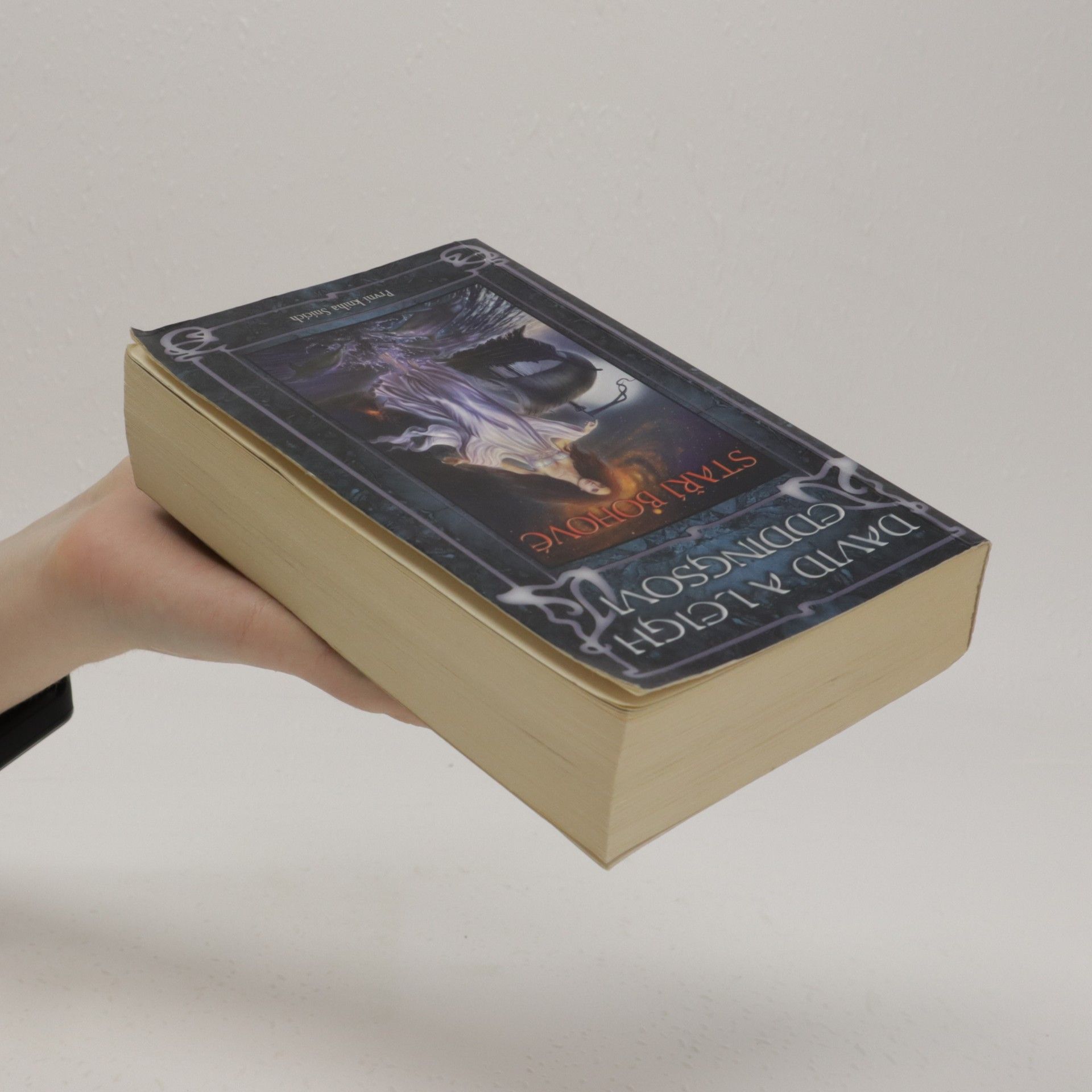 David Eddings Staří bohové. První kniha Snících