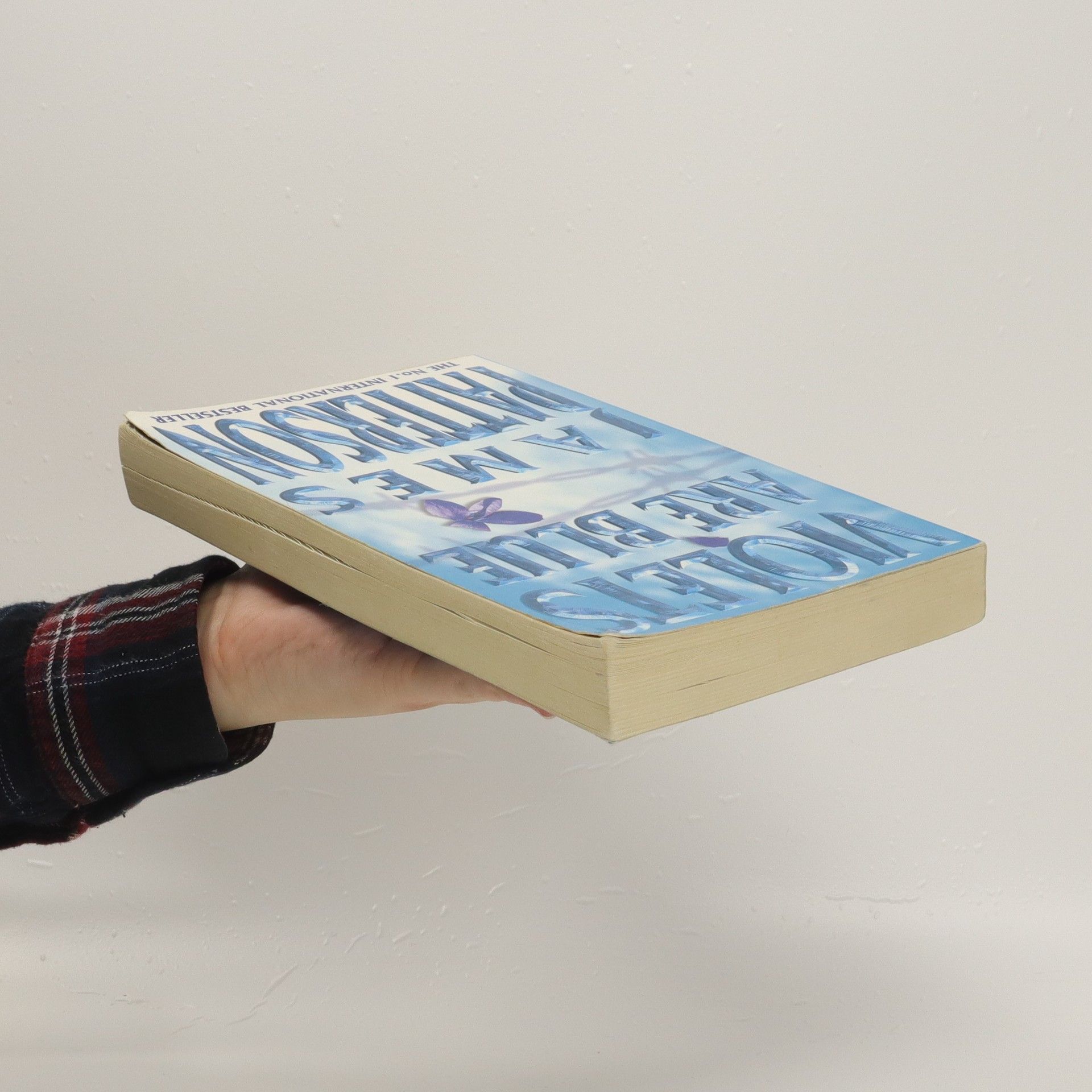 James Patterson Violets are blue
