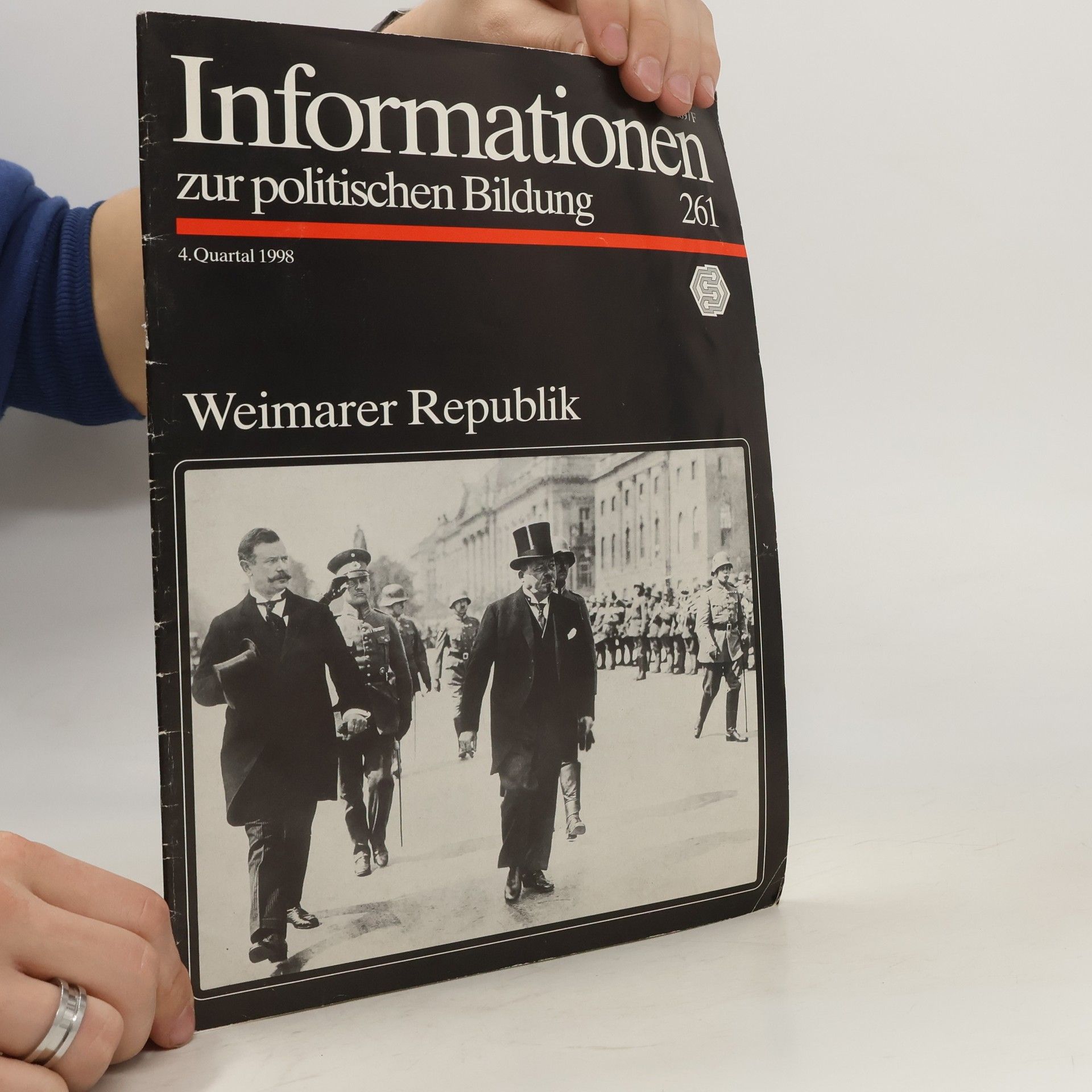 Autorenkollektiv Informationen zur politischen Bildung - heft 261