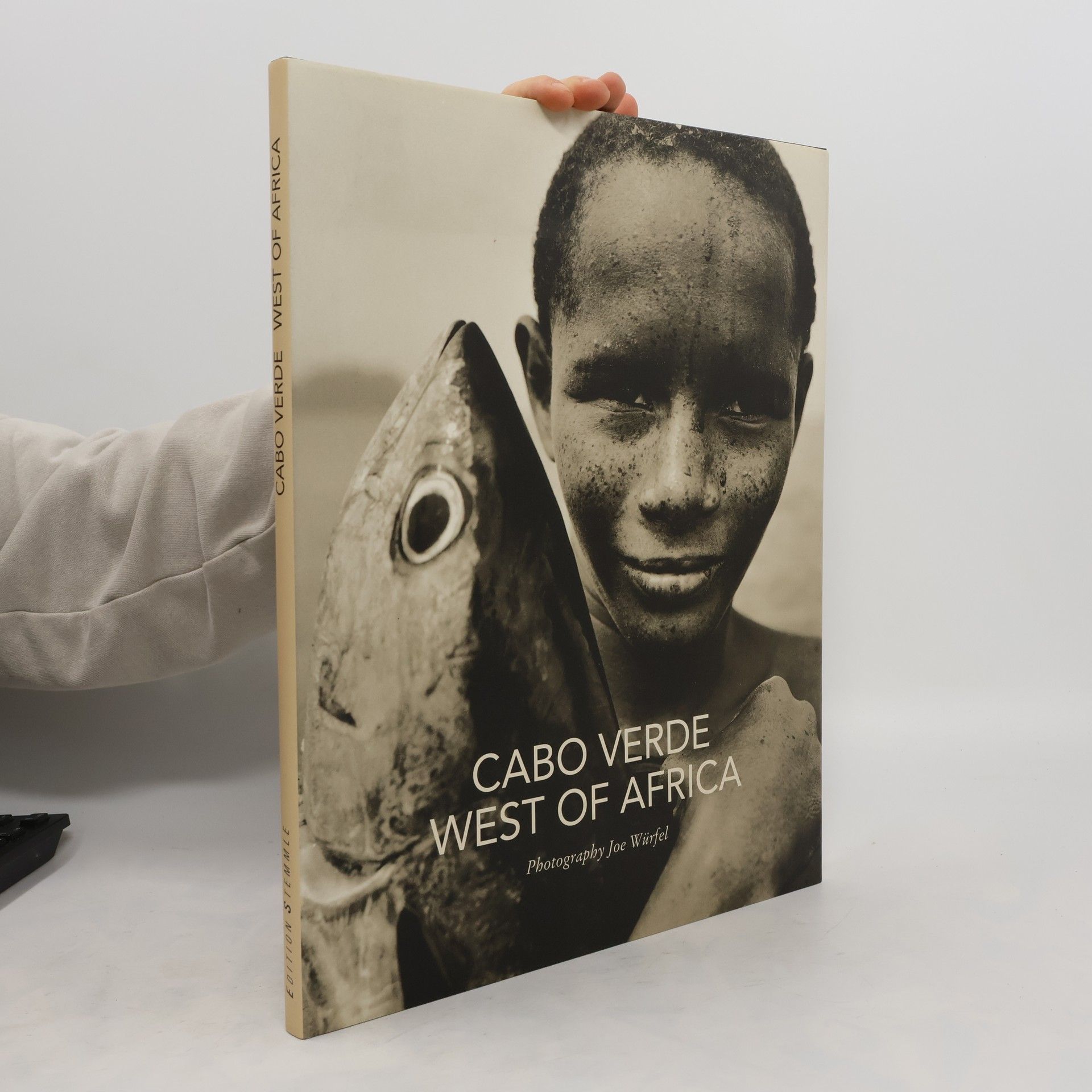 Joe Würfel Cabo Verde. West of America