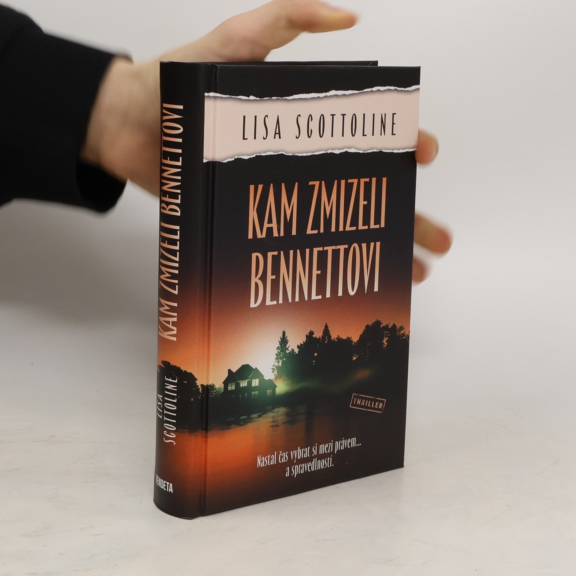 Lisa Scottoline Kam zmizeli Bennettovi