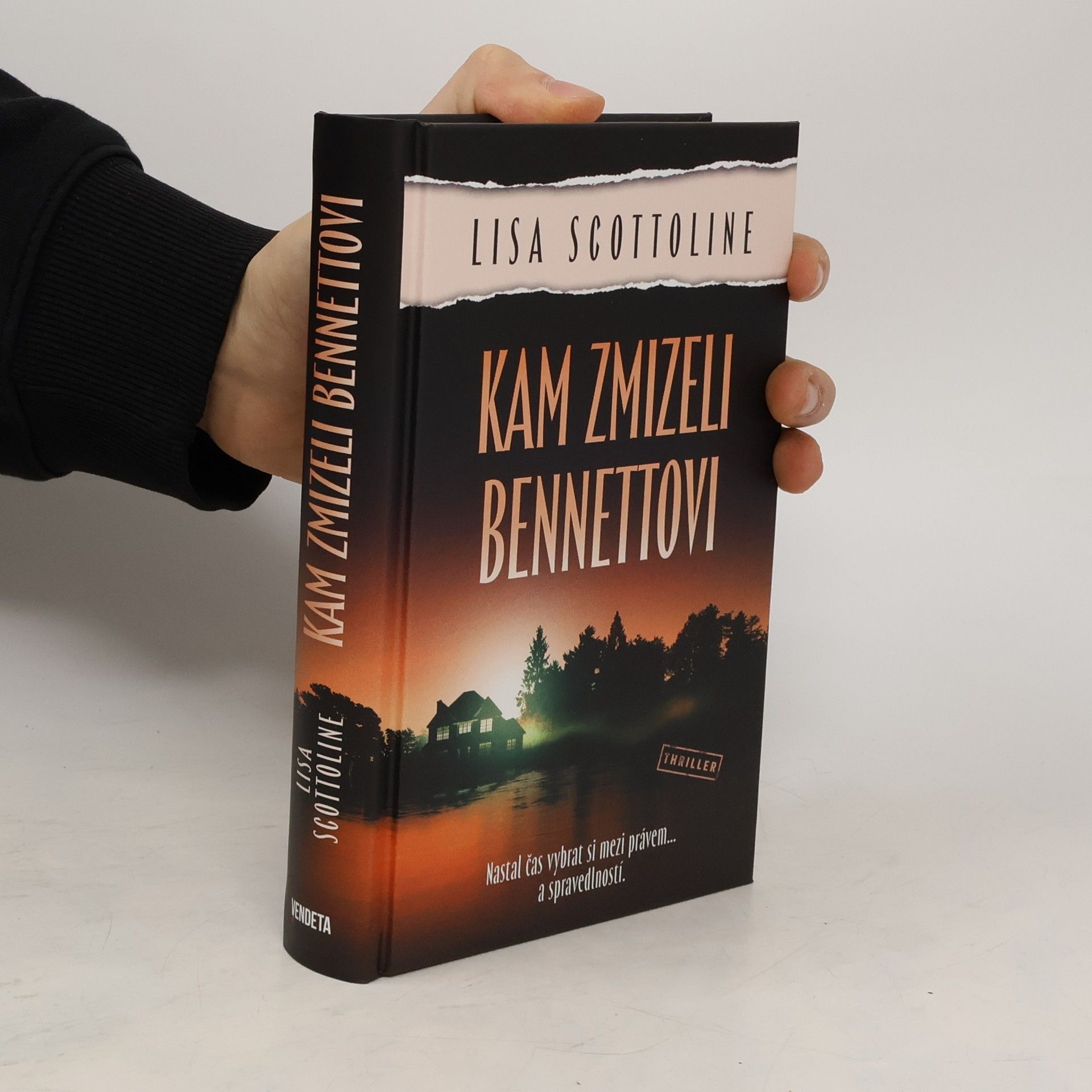 Lisa Scottoline Kam zmizeli Bennettovi