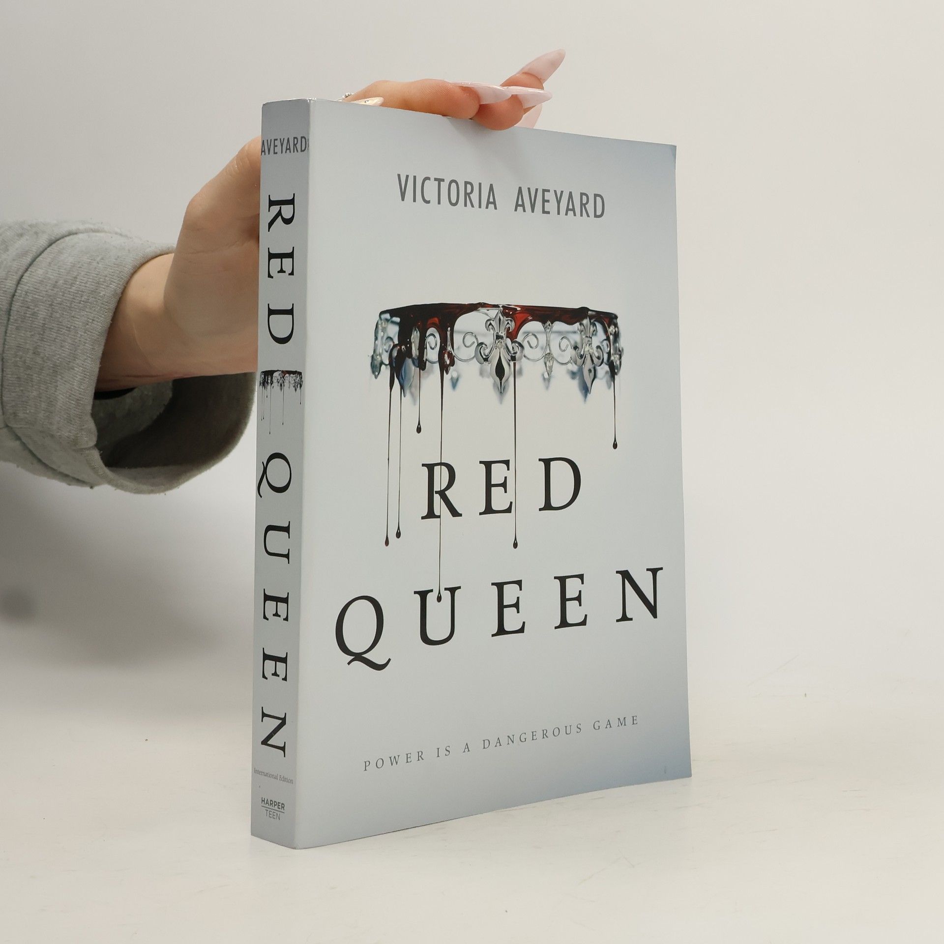 Victoria Aveyard Red Queen