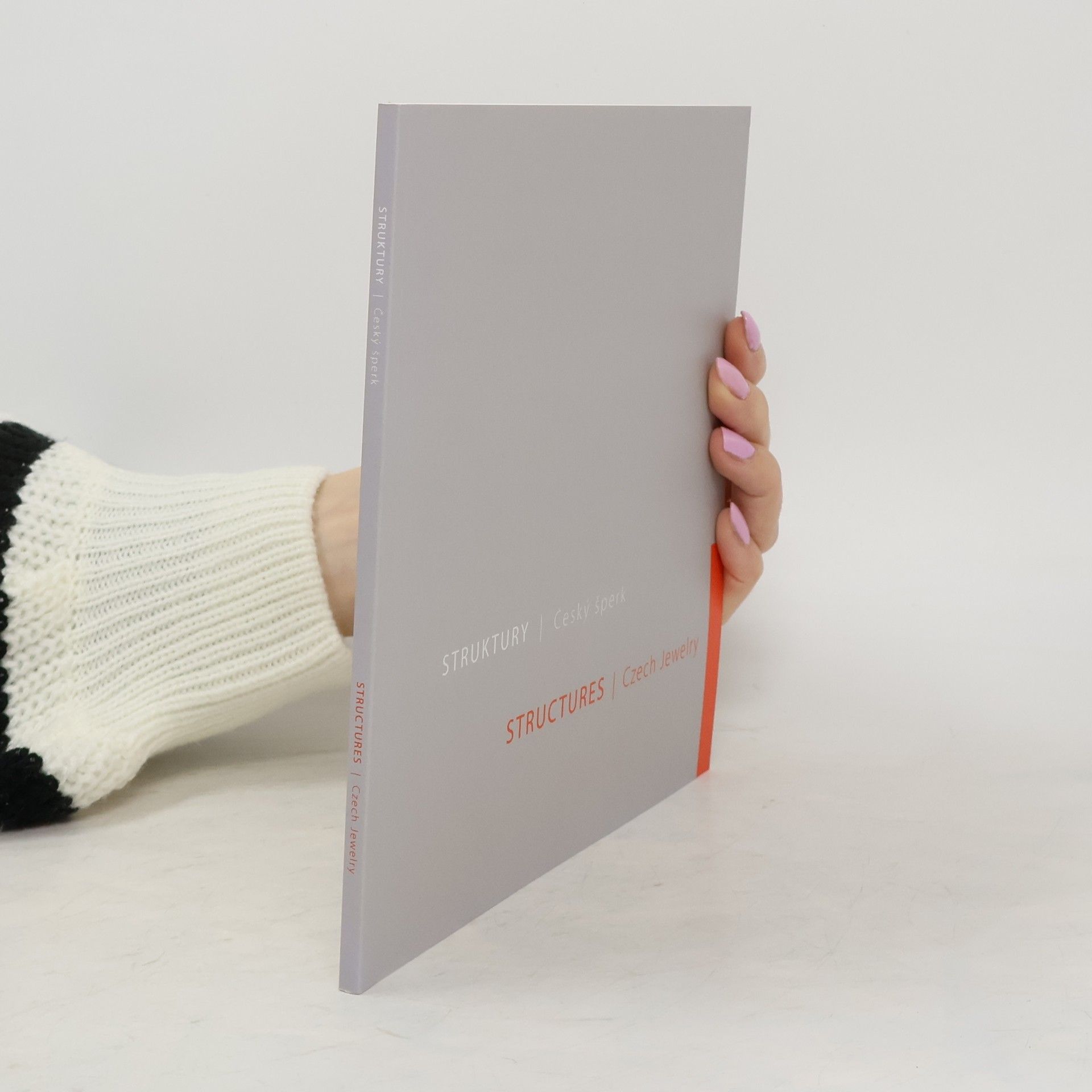 Kolektív autorov Struktury. Český šperk