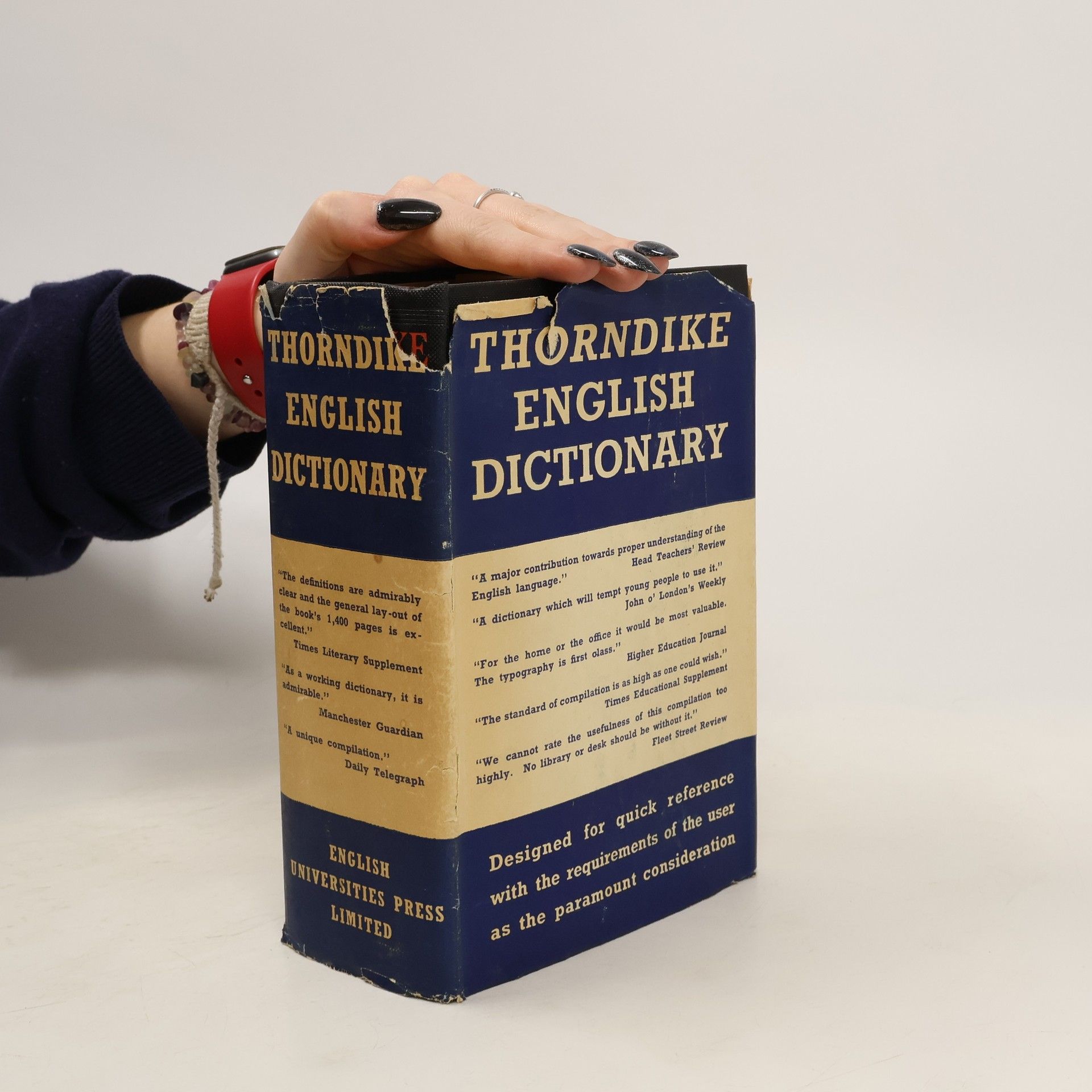 Various authors Thorndike English Dictionary