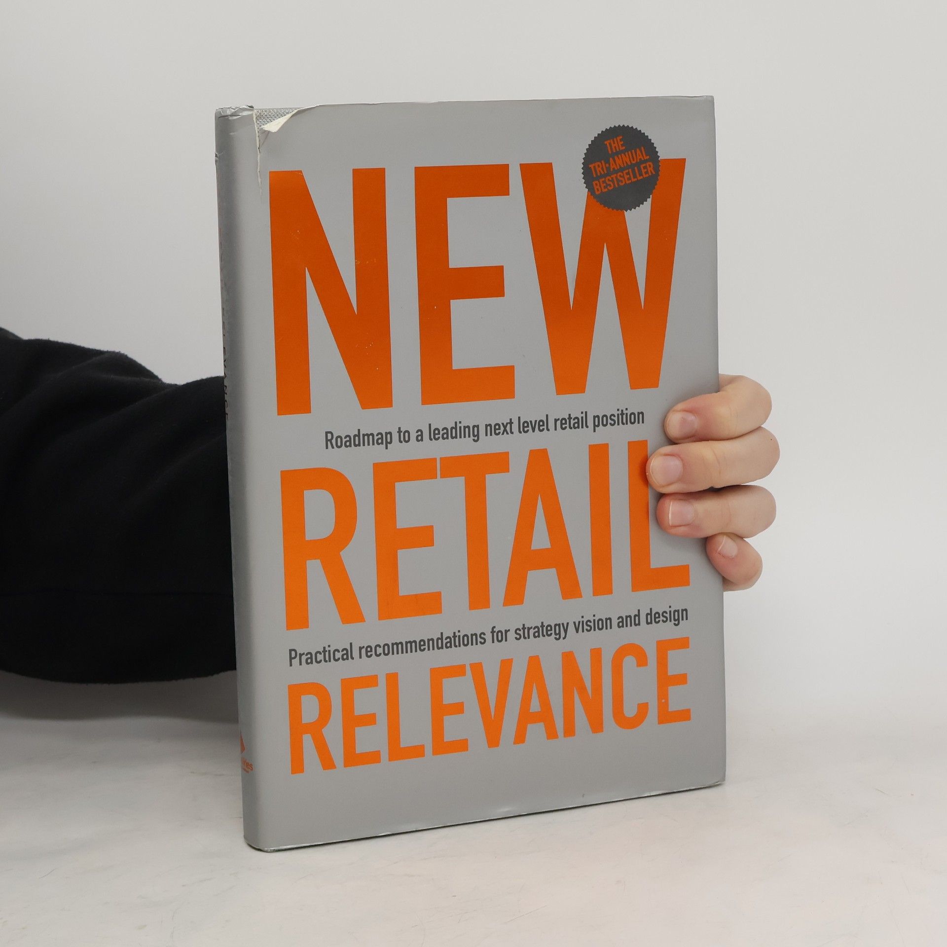 AA.VV. New Retail Relevance