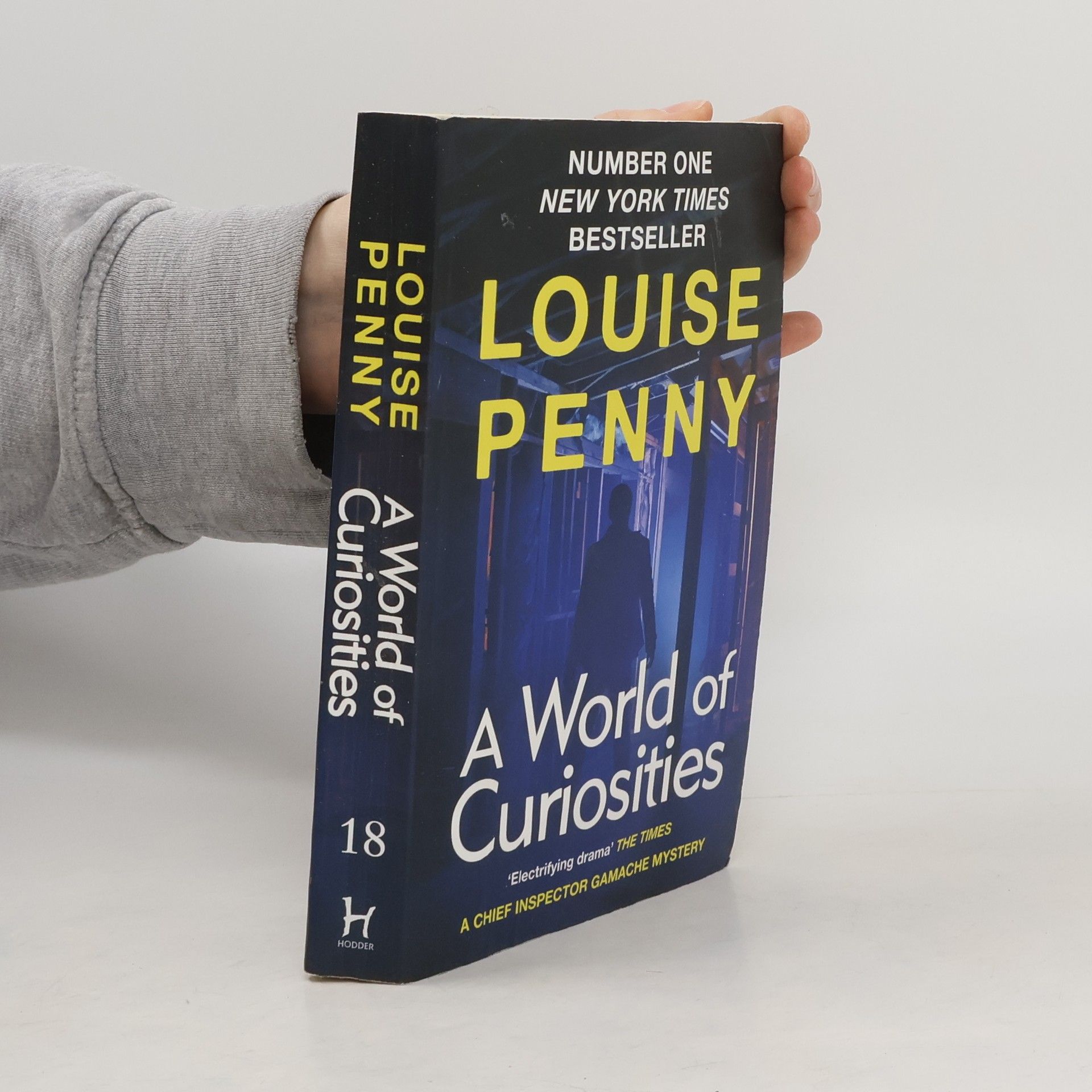 Louise Penny A World of Curiosities