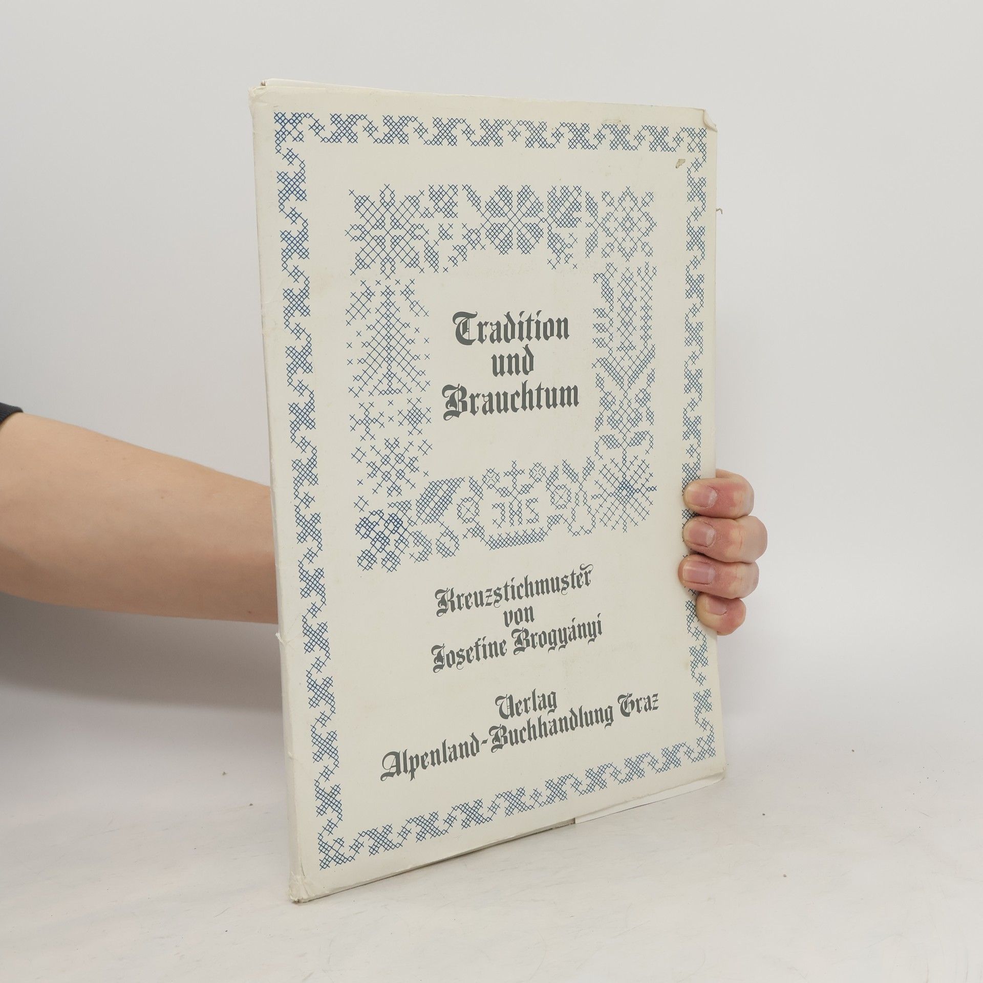 Collectif d'auteurs Tradition und Brauchtum
