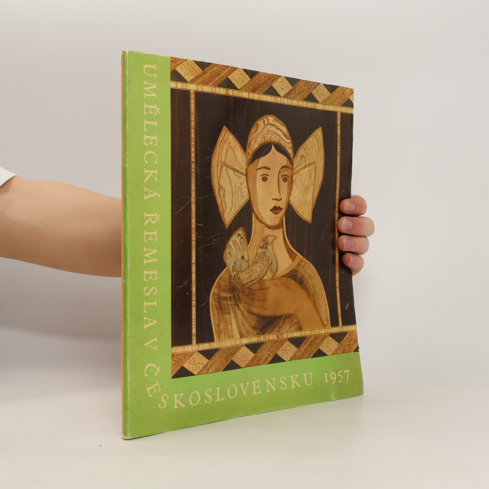 AA.VV. Umělecká řemesla v Československu 1957