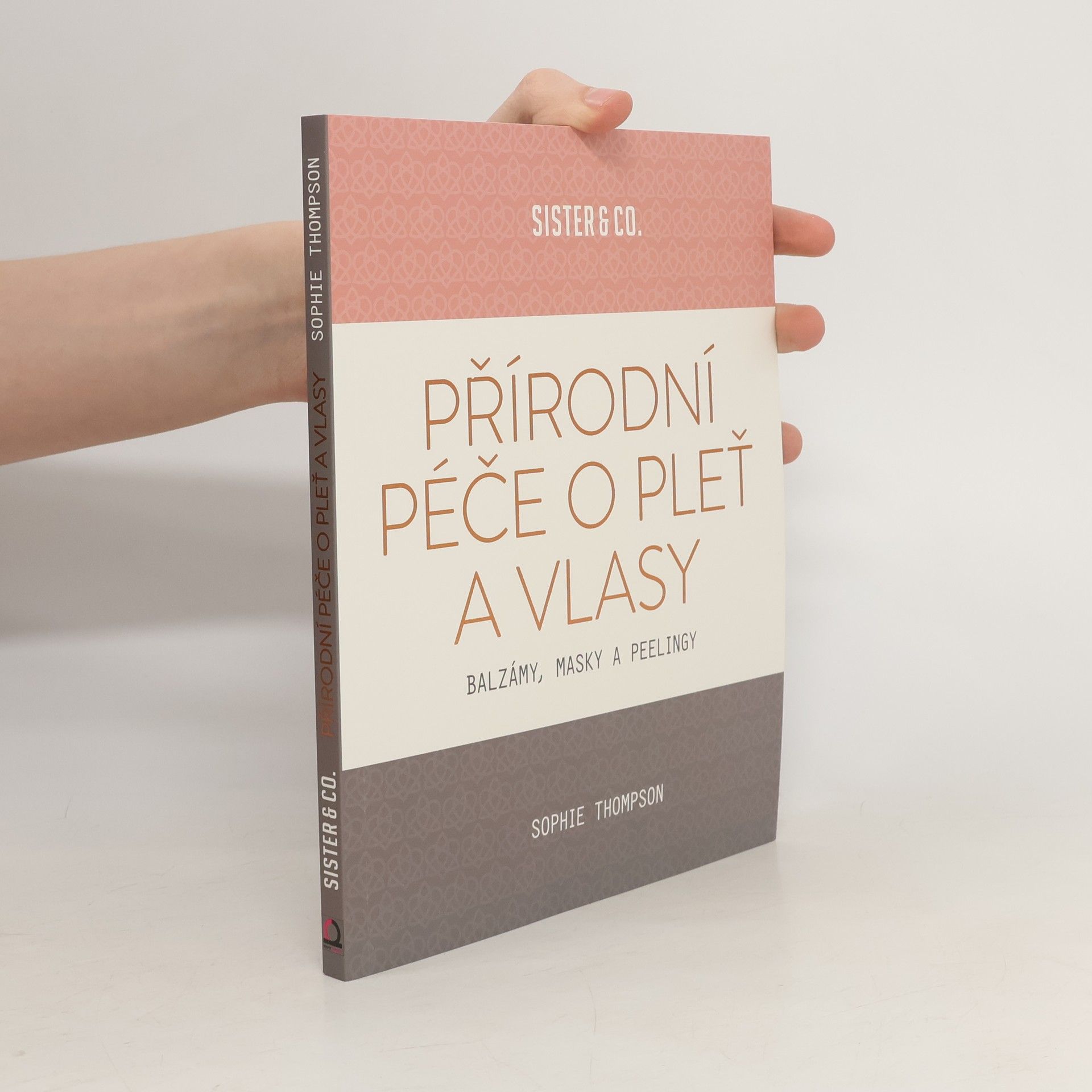 Sophie Thompson Přírodní péče o pleť a vlasy