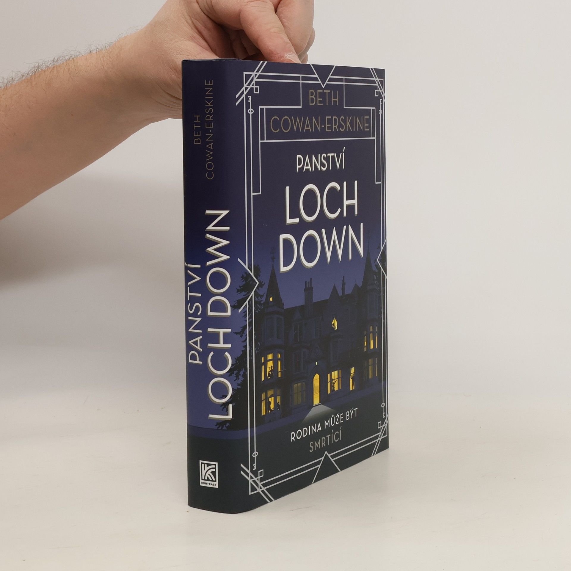 Beth CowanErskine Panství Loch Down