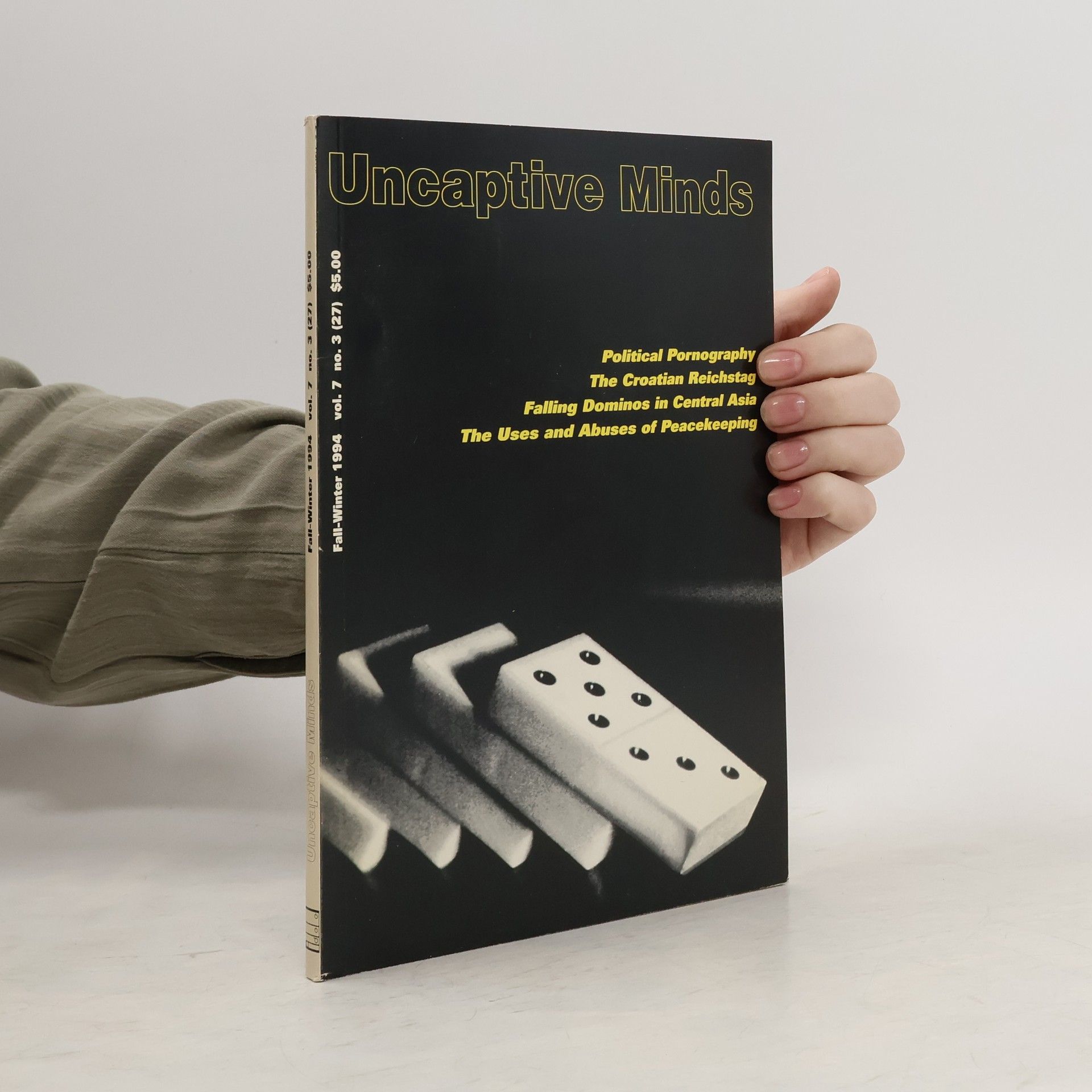 Collectif d'auteurs Uncaptive Minds 7, No. 3