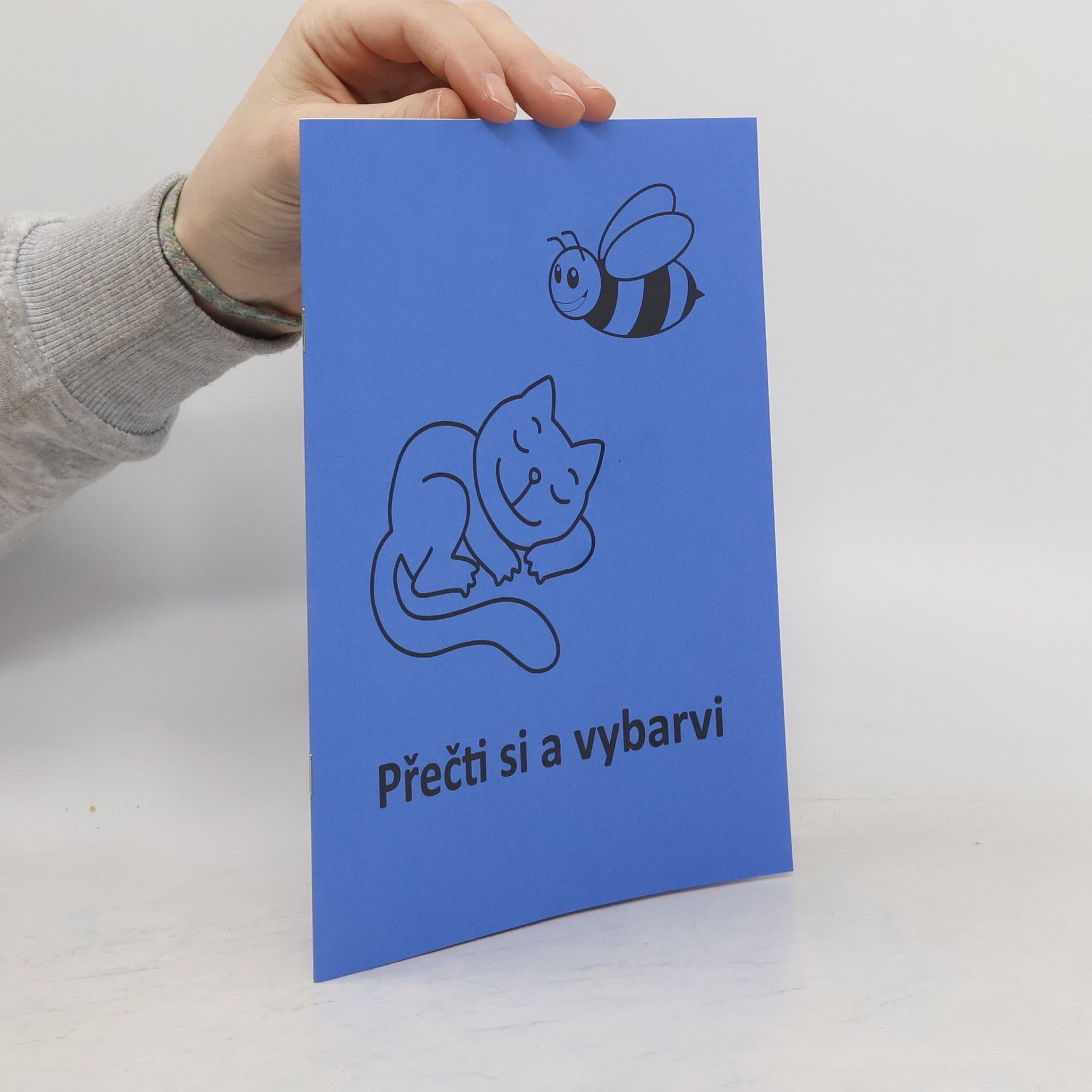 Kolektiv autorů Přečti si a vybarvi