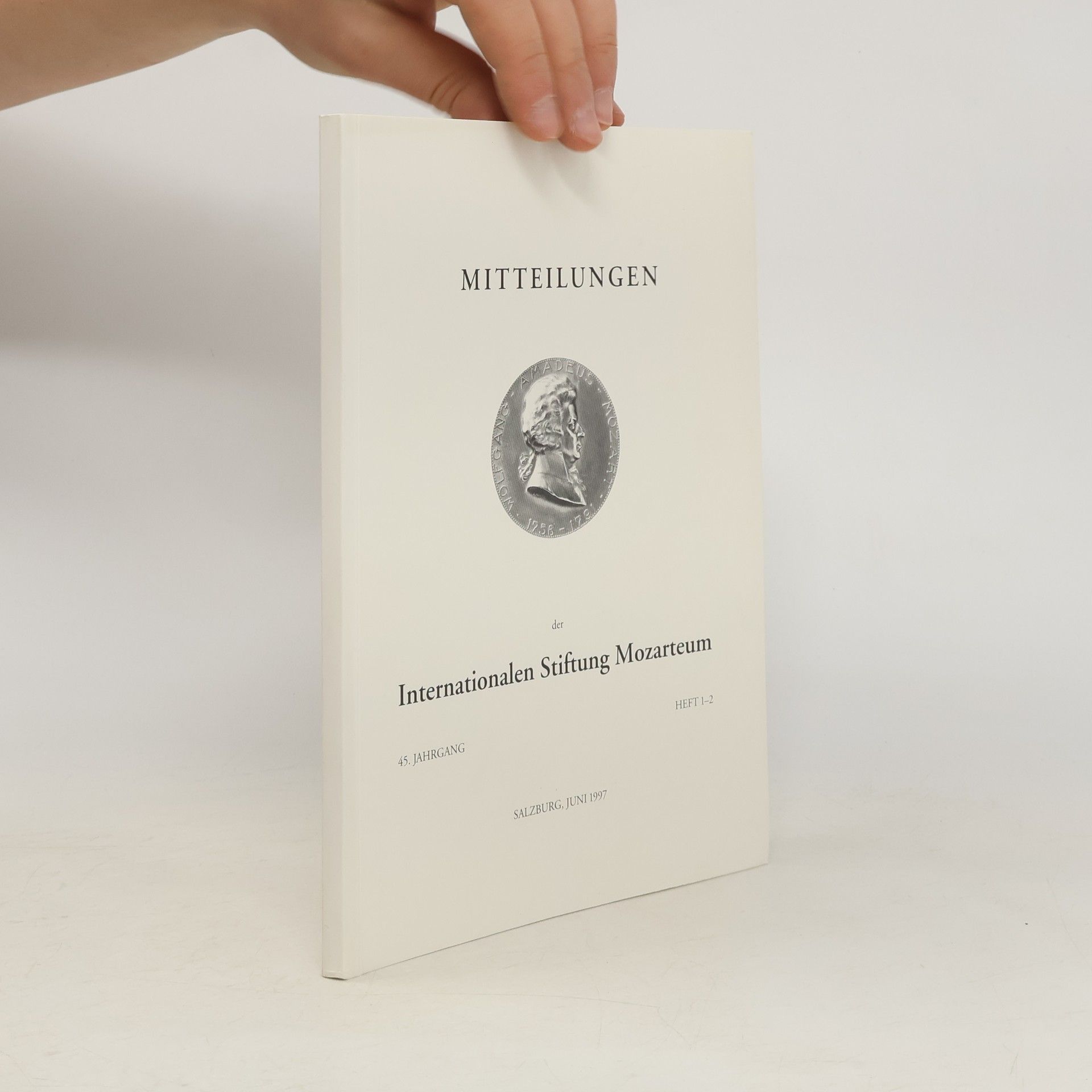 kolektiv Mitteilungen. Internationalen Stiftung Mozarteum