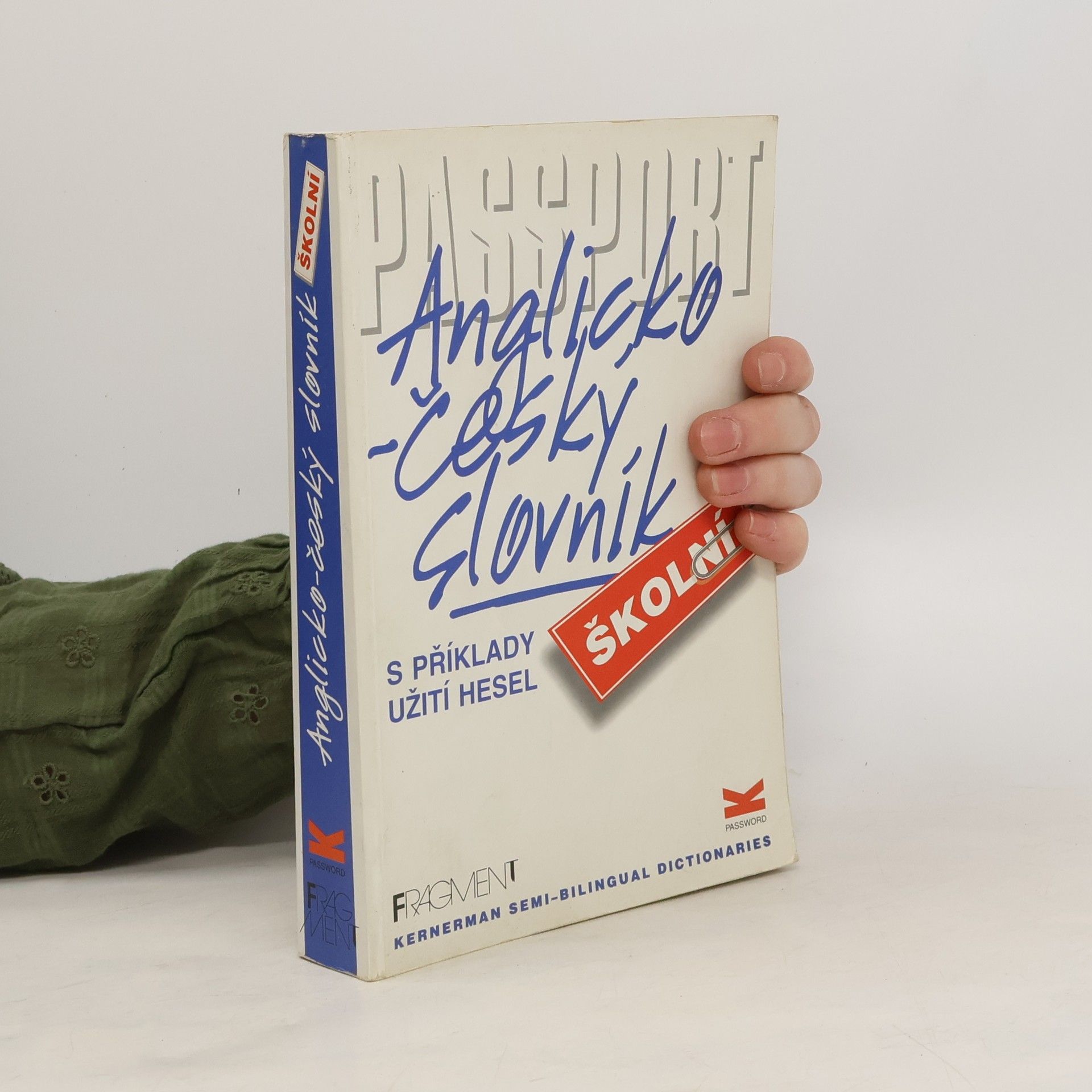 Jarmila Jurečková Anglicko-český školní slovník s příklady užití hesel