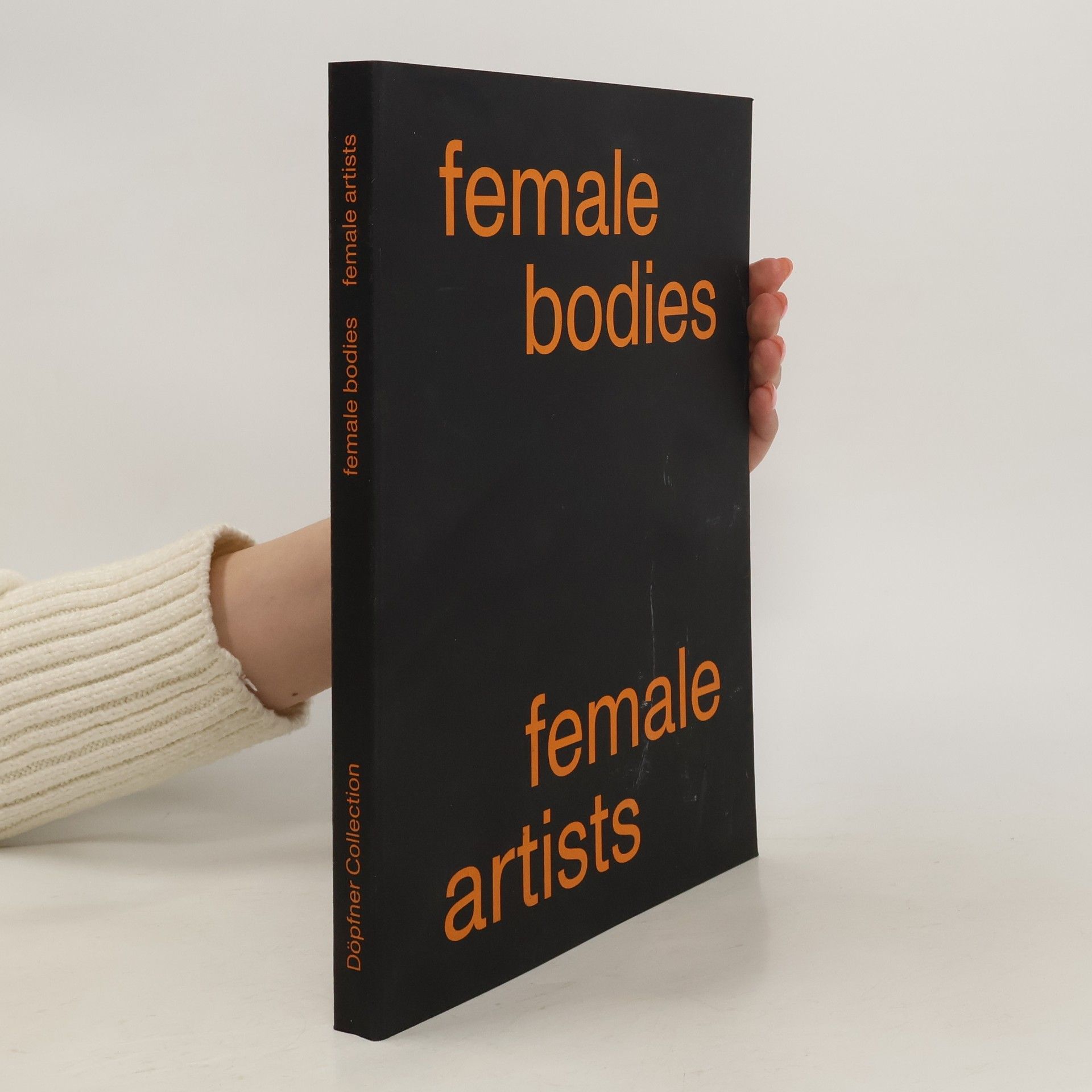 kolektiv Female bodies female artists