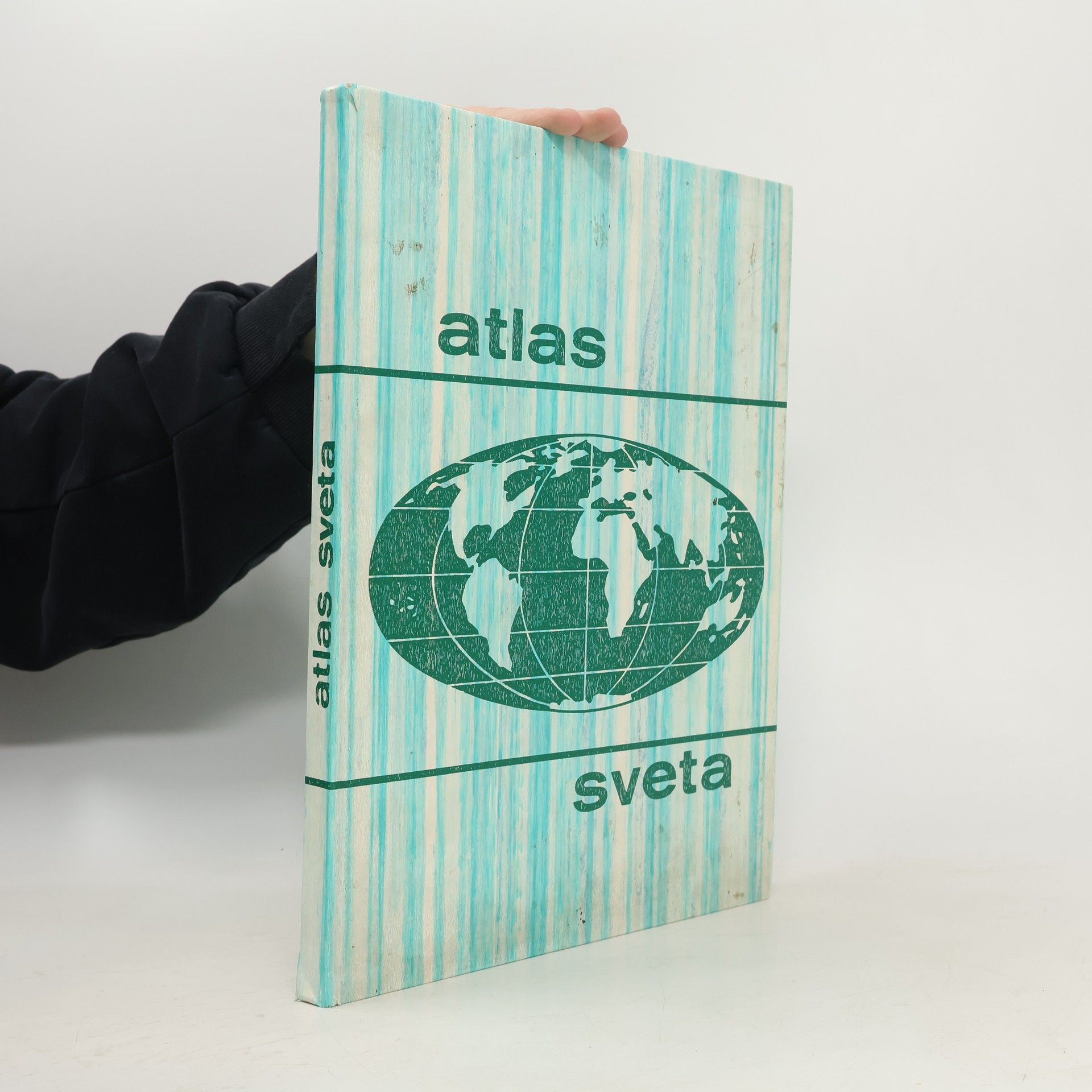 Autorenkollektiv Atlas sveta