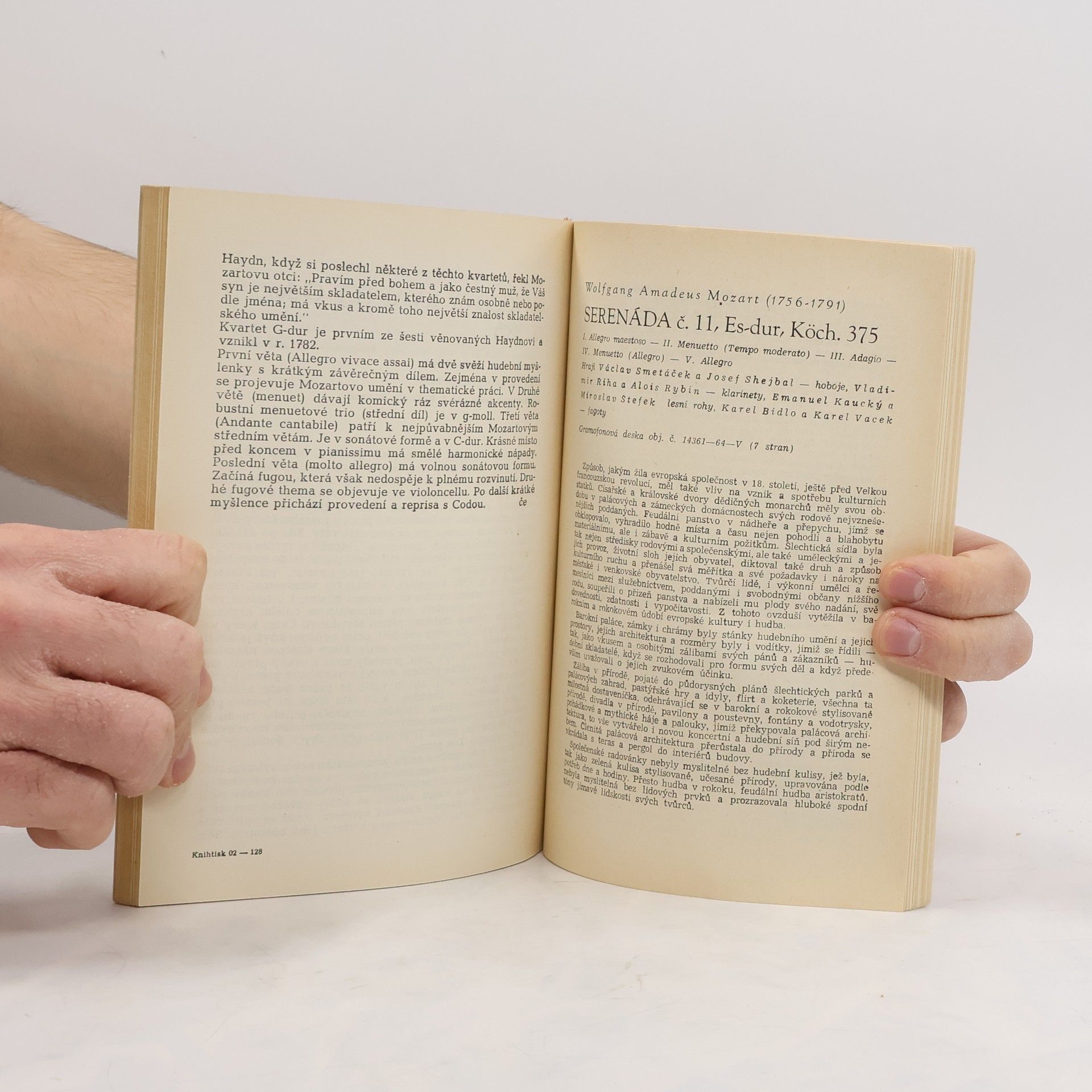 Autorenkollektiv Poslouchejte s námi. Čtení o symfonických a komorních skladbách, nahraných na československých gramofonových deskách