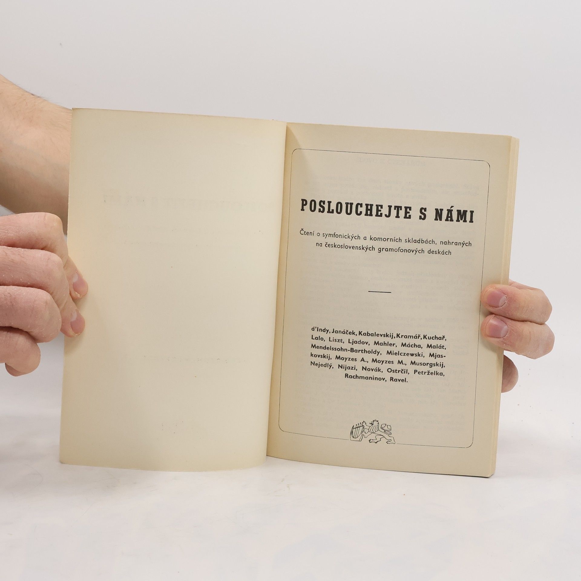 Autorenkollektiv Poslouchejte s námi. Čtení o symfonických a komorních skladbách, nahraných na československých gramofonových deskách