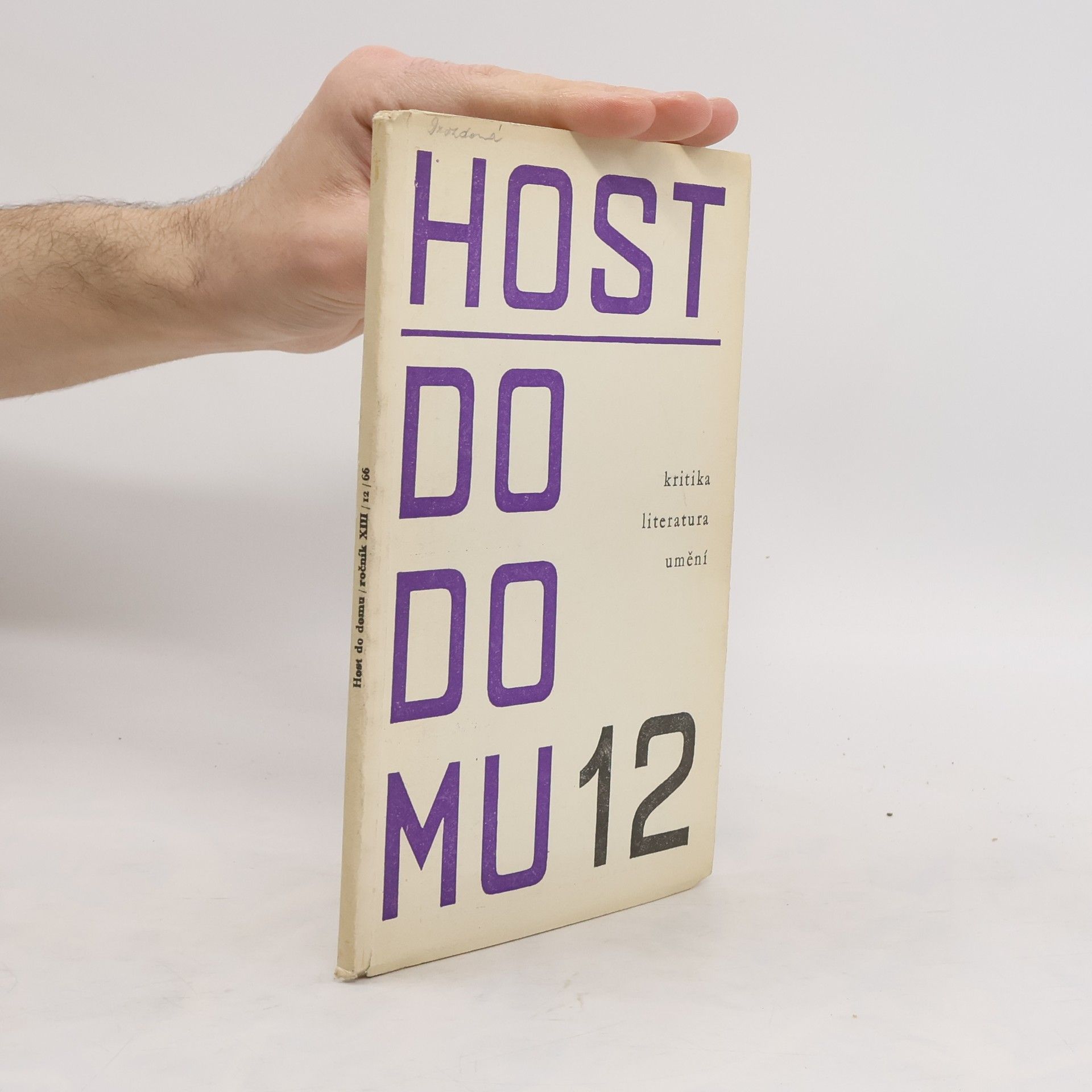 AA.VV. Host do domu 12