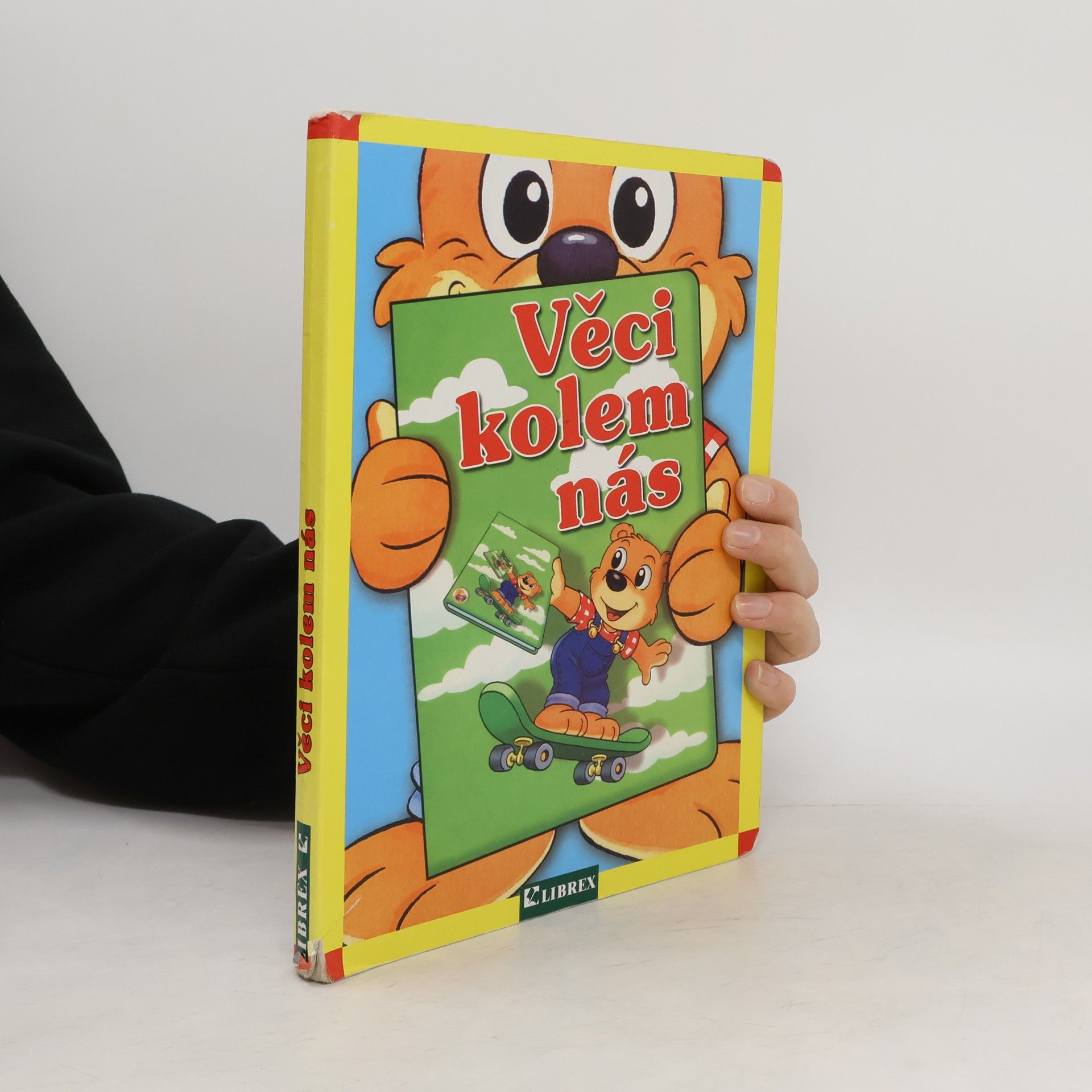 kolektiv Věci kolem nás