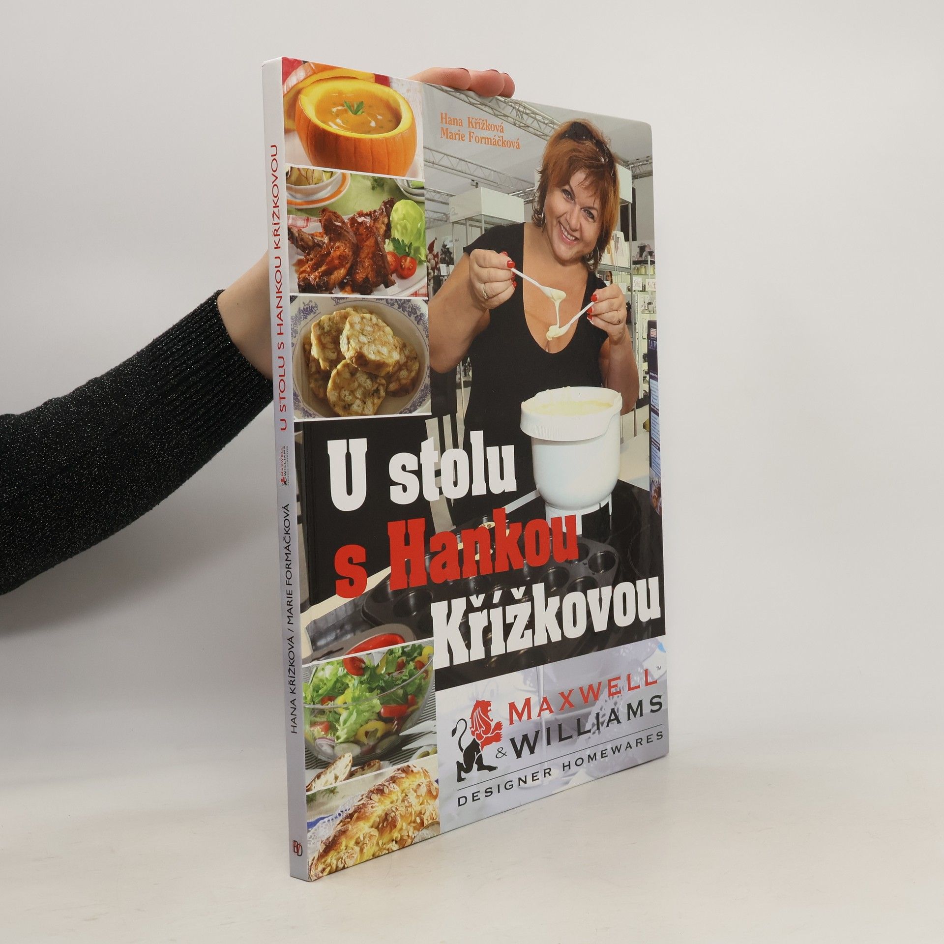 Hana Křížková U stolu s Hankou Křížkovou