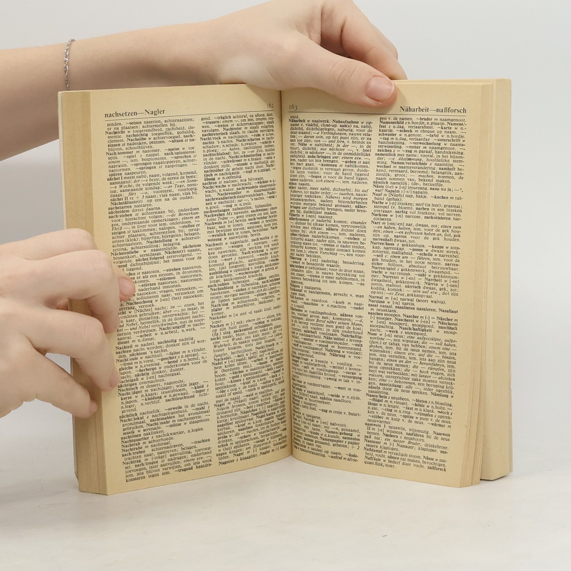 J. A. H. van Gemert Duits-Nederlands woodrenboek