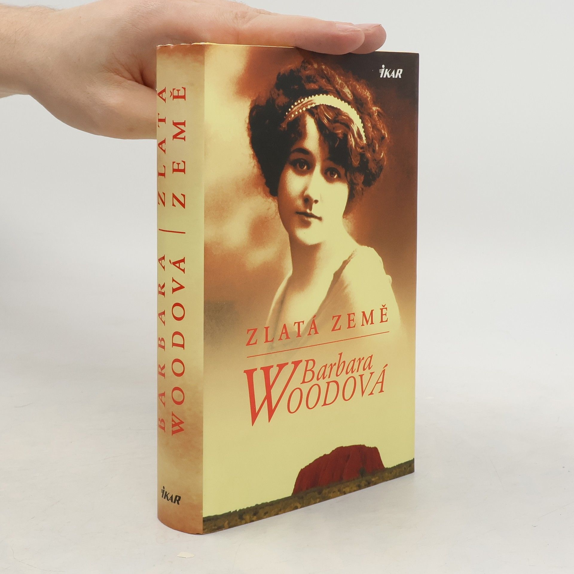 Barbara Wood Zlatá země