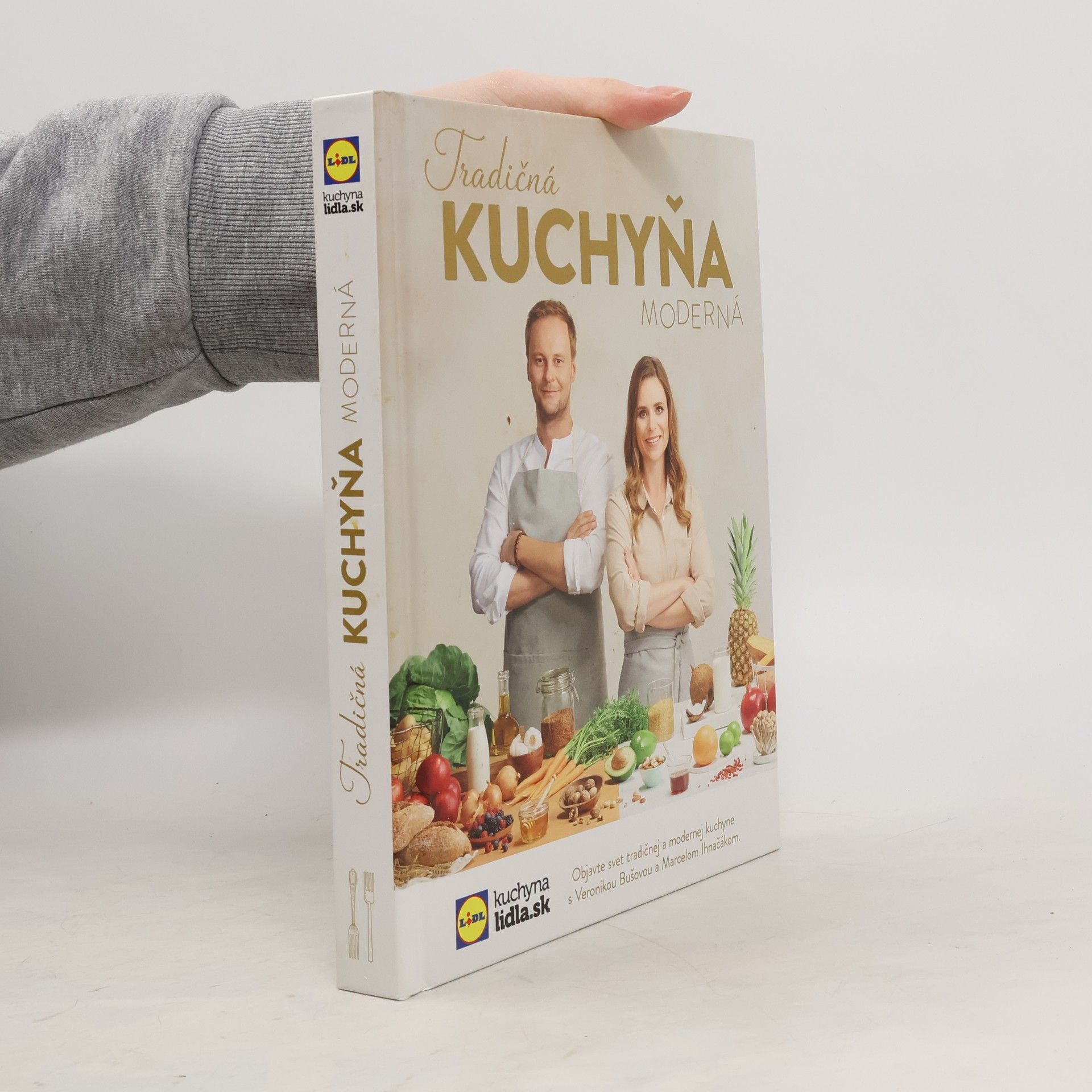 Veronika Bušová Tradičná kuchyňa moderná