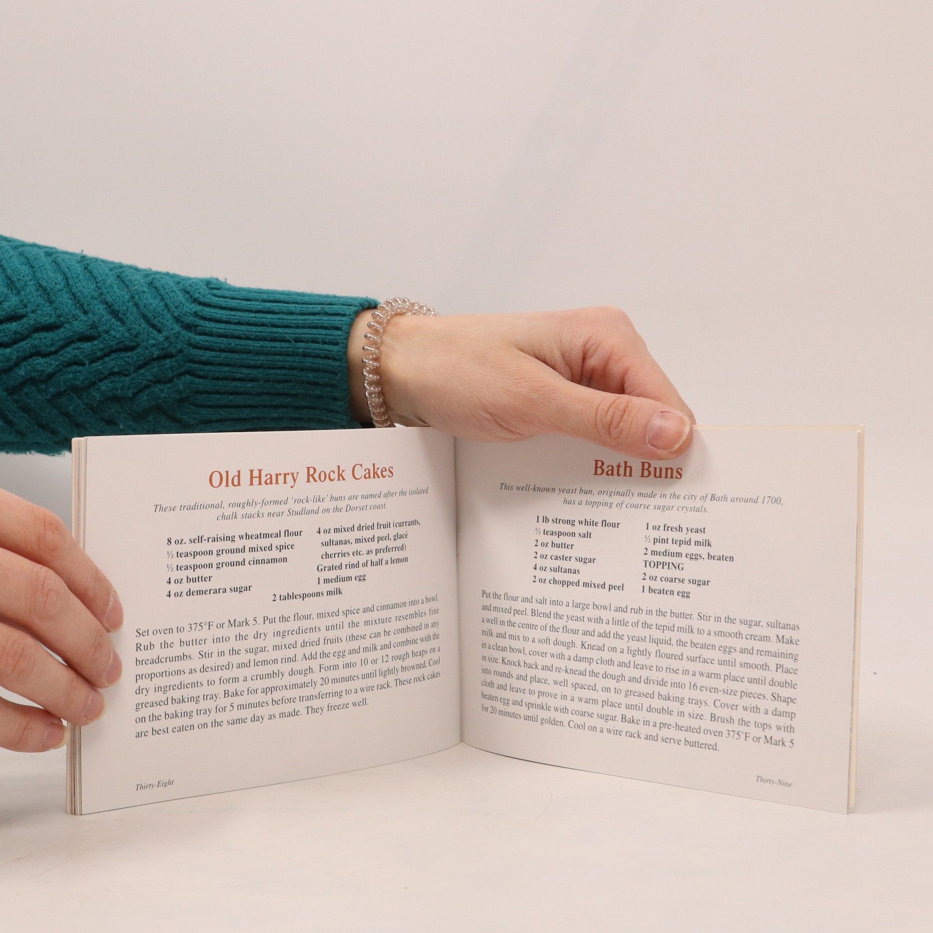 Autorenkollektiv English Teatime Recipes: Traditional Cakes from Around the Shires