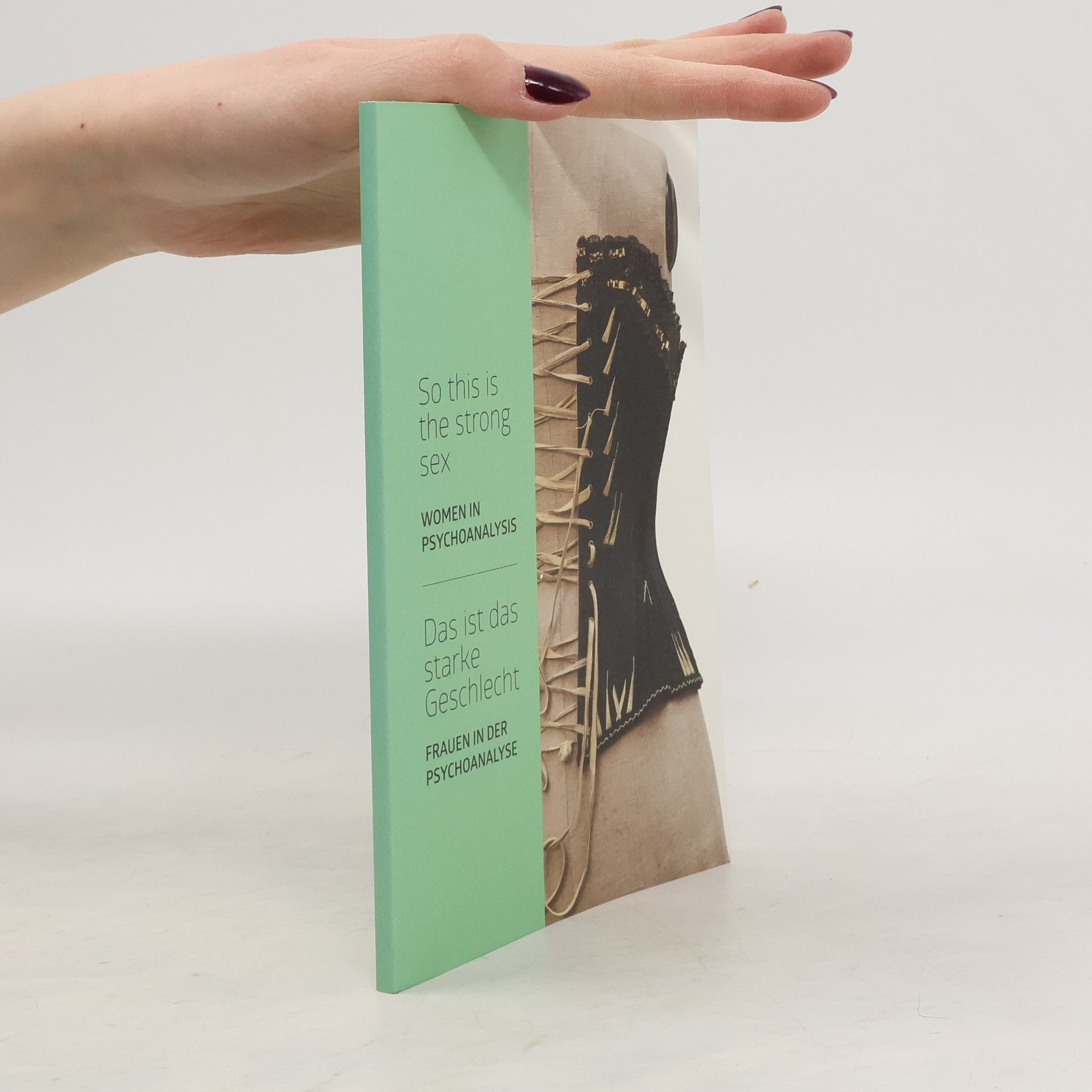 So This is the Strong Sex. Das ist das starke Geschlecht