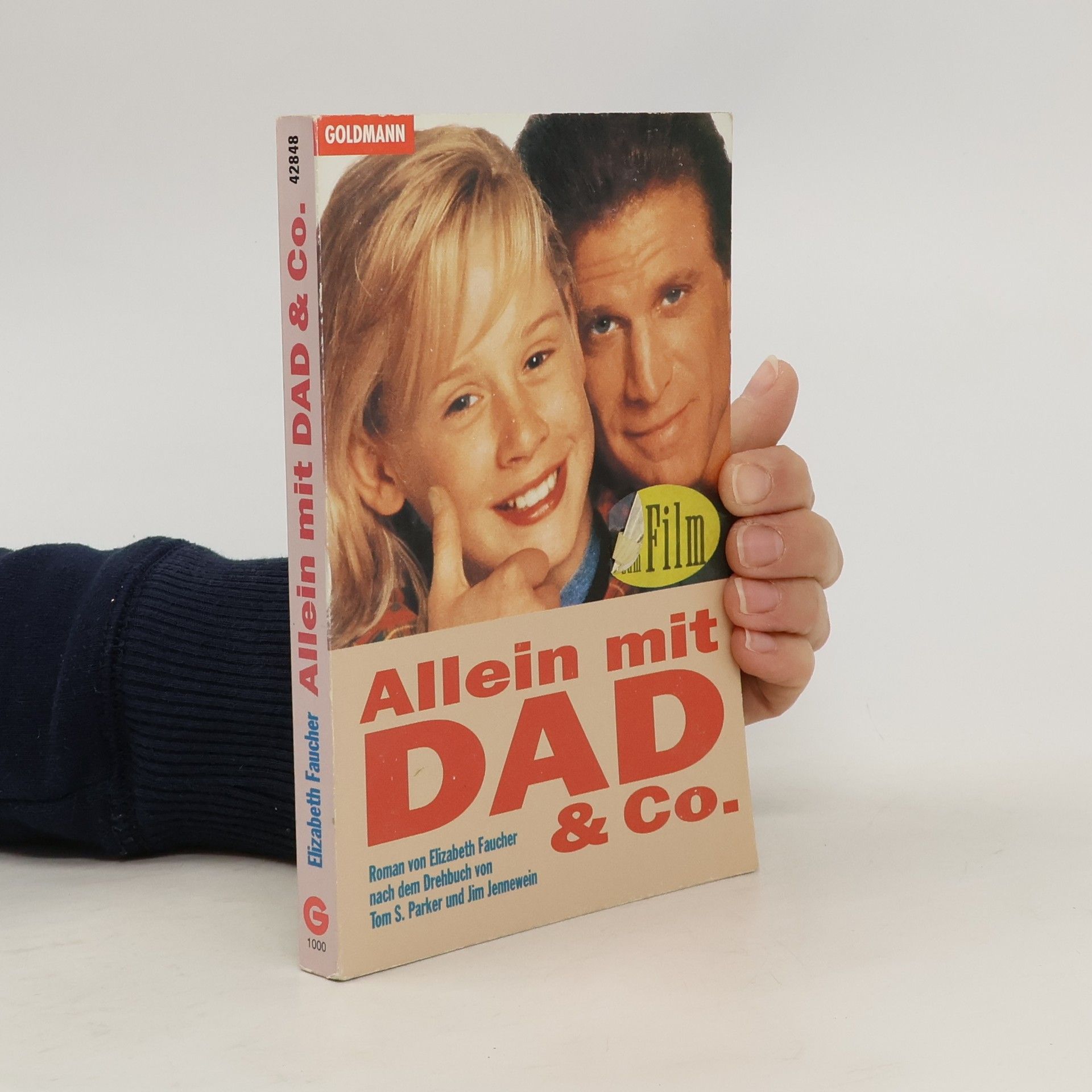 Elizabeth Faucher Allein mit Dad & Co.