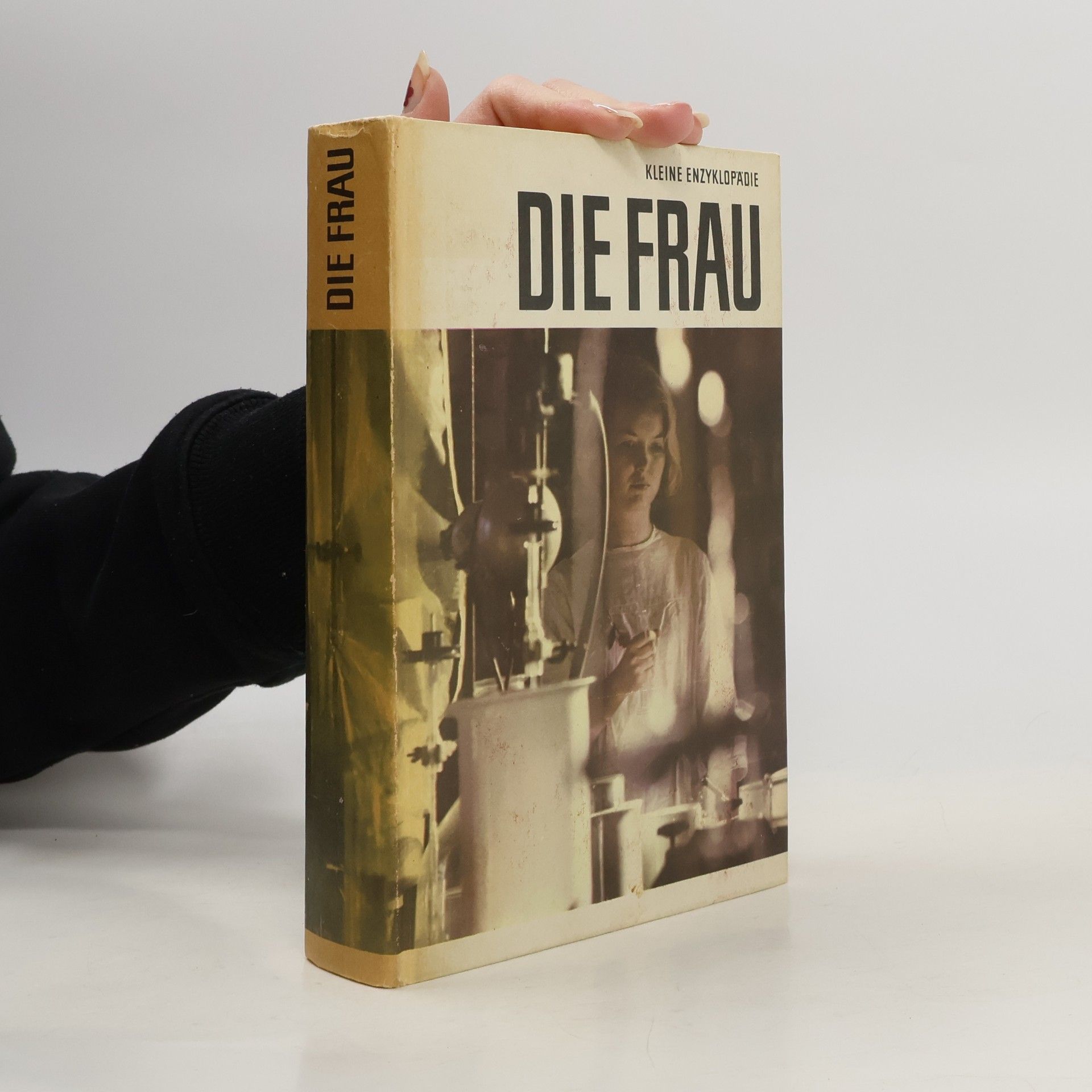 Collectif d'auteurs Kleine Enzyklopädie. Die Frau