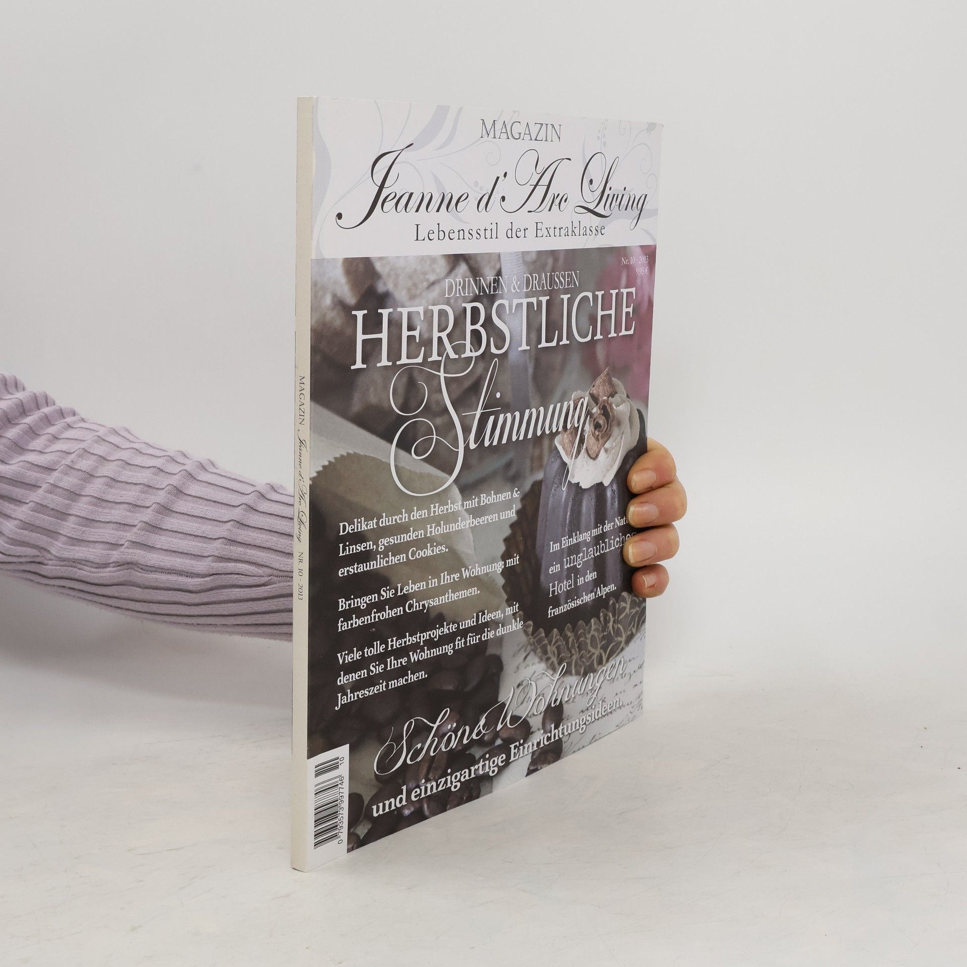 AA.VV. Jeanne d'Arc Living 10/2013