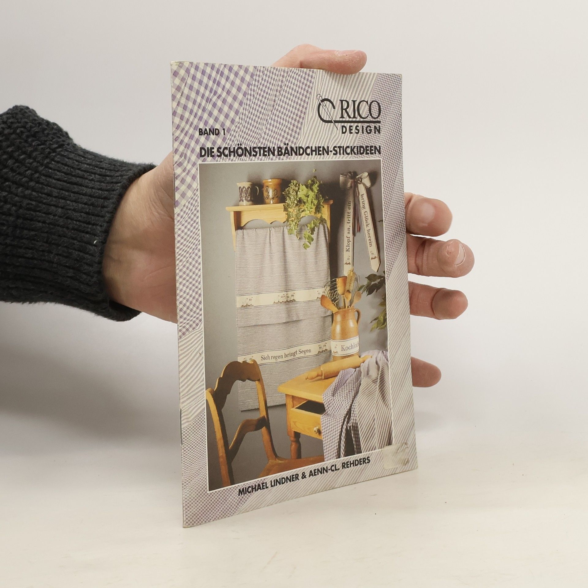 Autorenkollektiv Crico Design. Die Schönsten Bändchen-Stickideen. Band 1