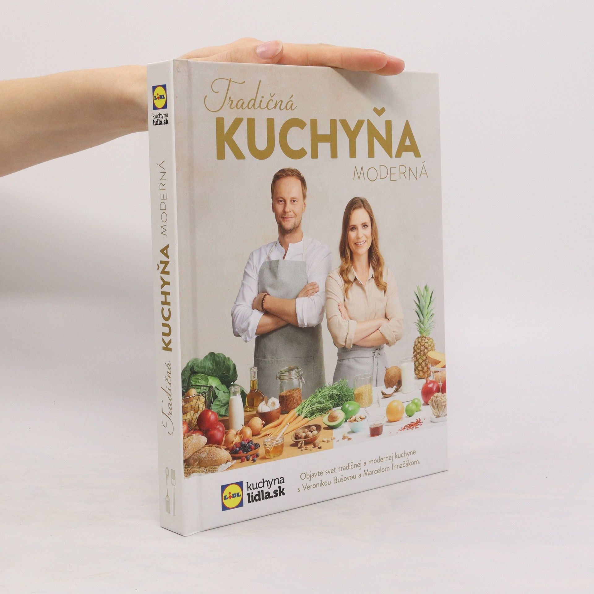Veronika Bušová Tradičná kuchyňa moderná