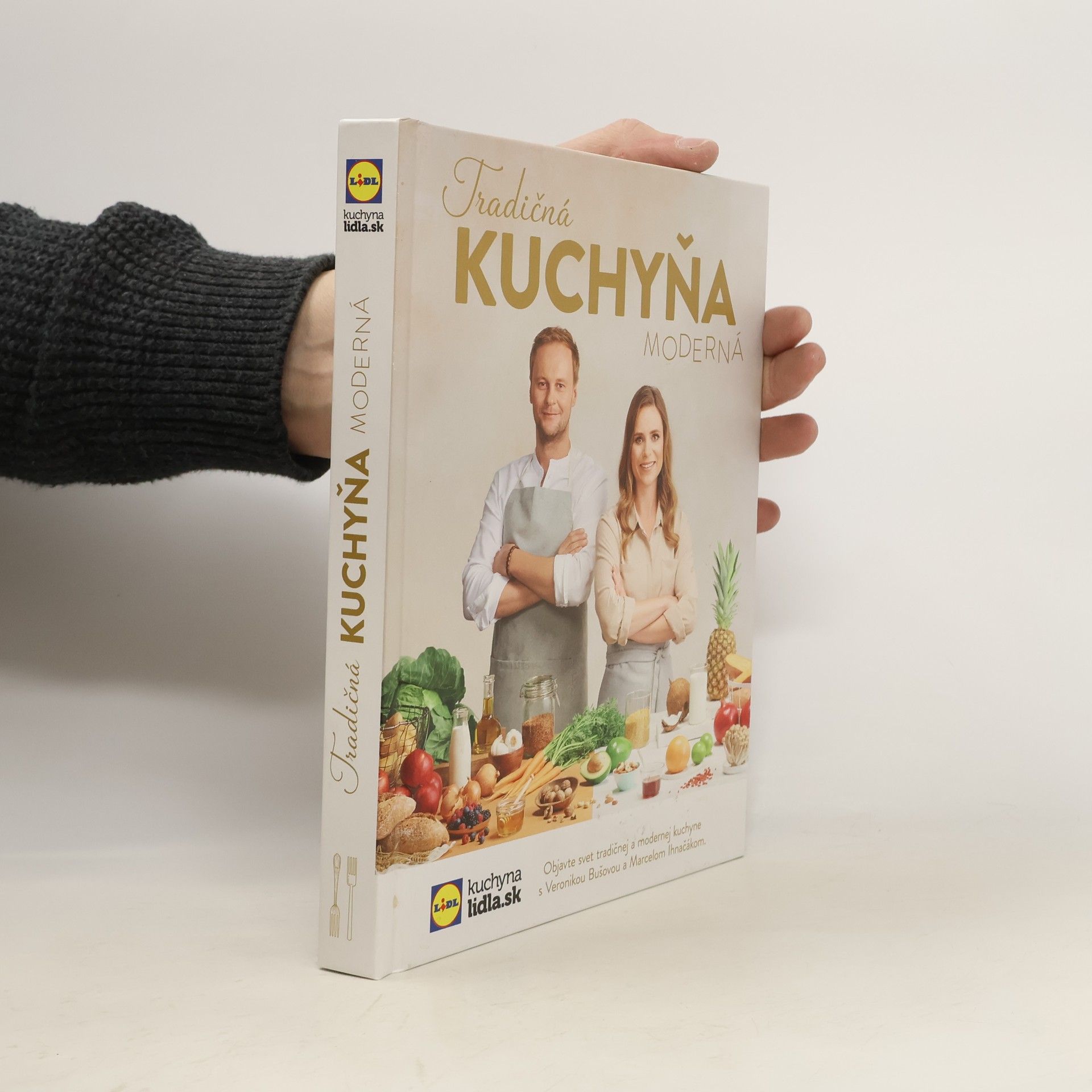 Veronika Bušová Tradičná kuchyňa moderná