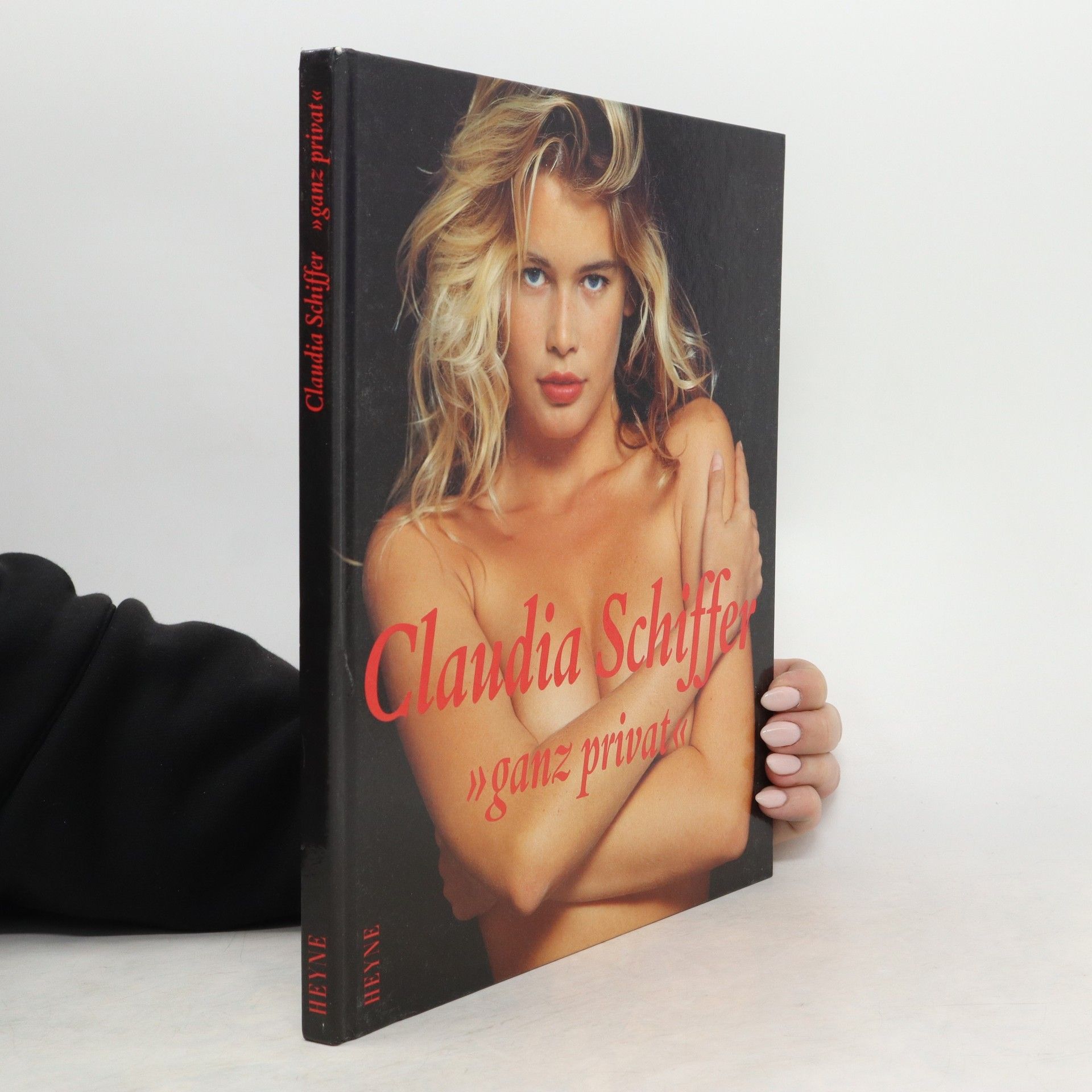 Claudia Schiffer Ganz privat