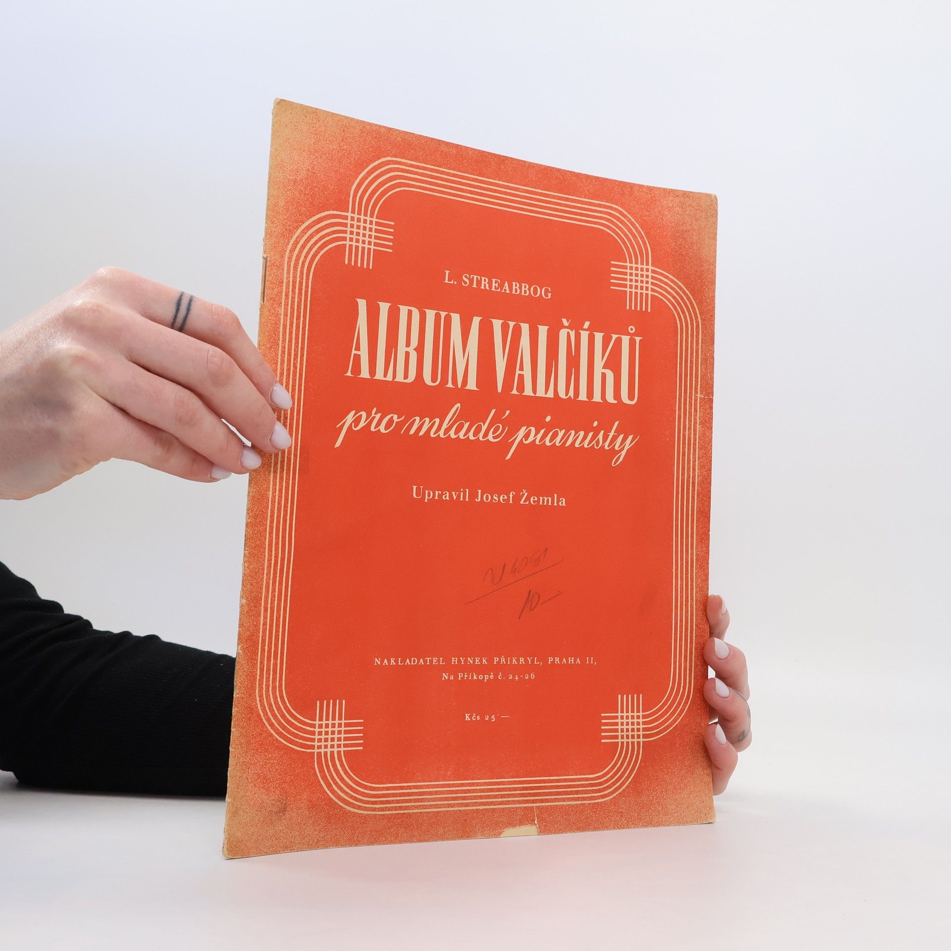 L. Streabbog Album valčíků pro mladé pianisty