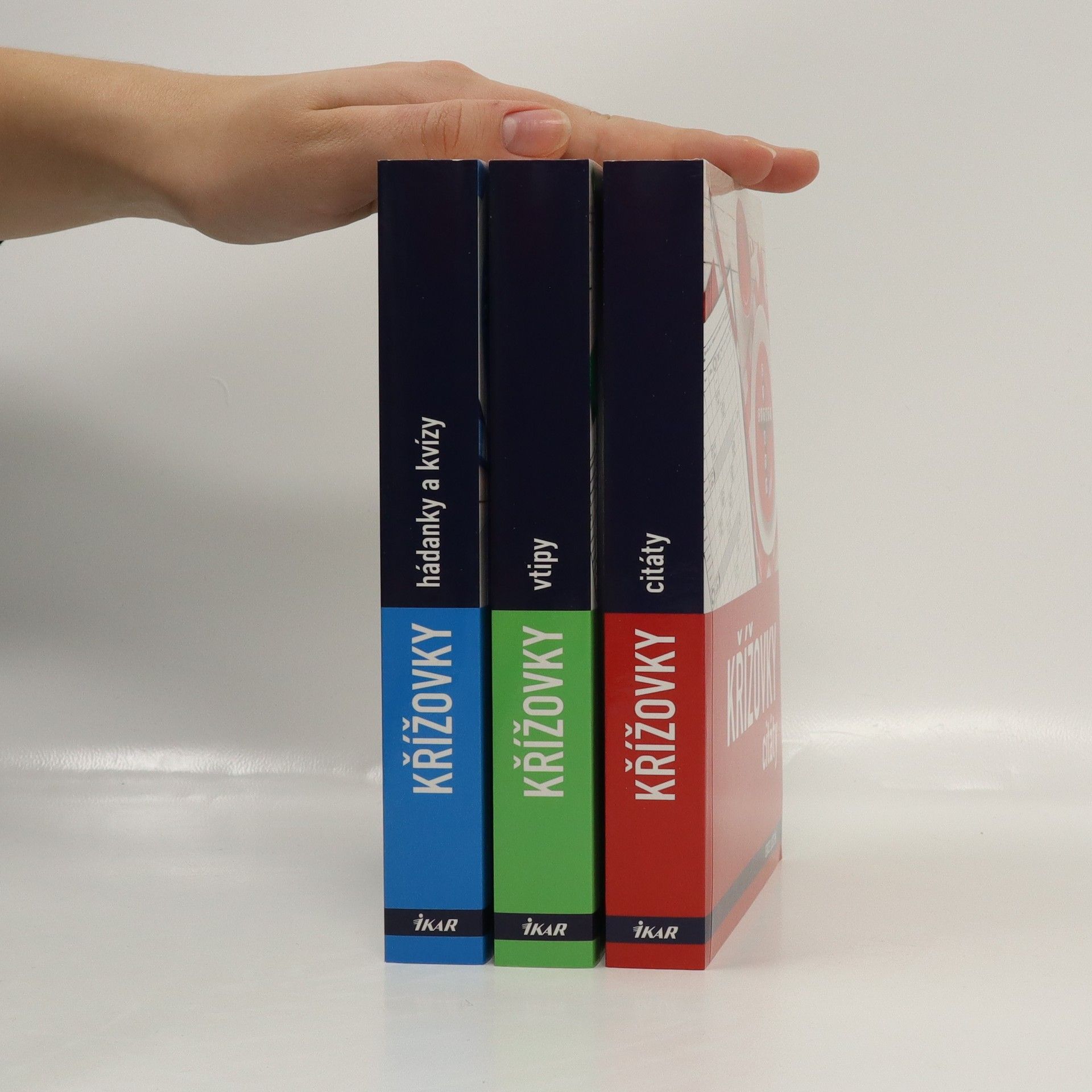 Kolektiv autorů Křížovky. Citáty, Hádanky a kvízy, vtipy. Tři knihy v boxu