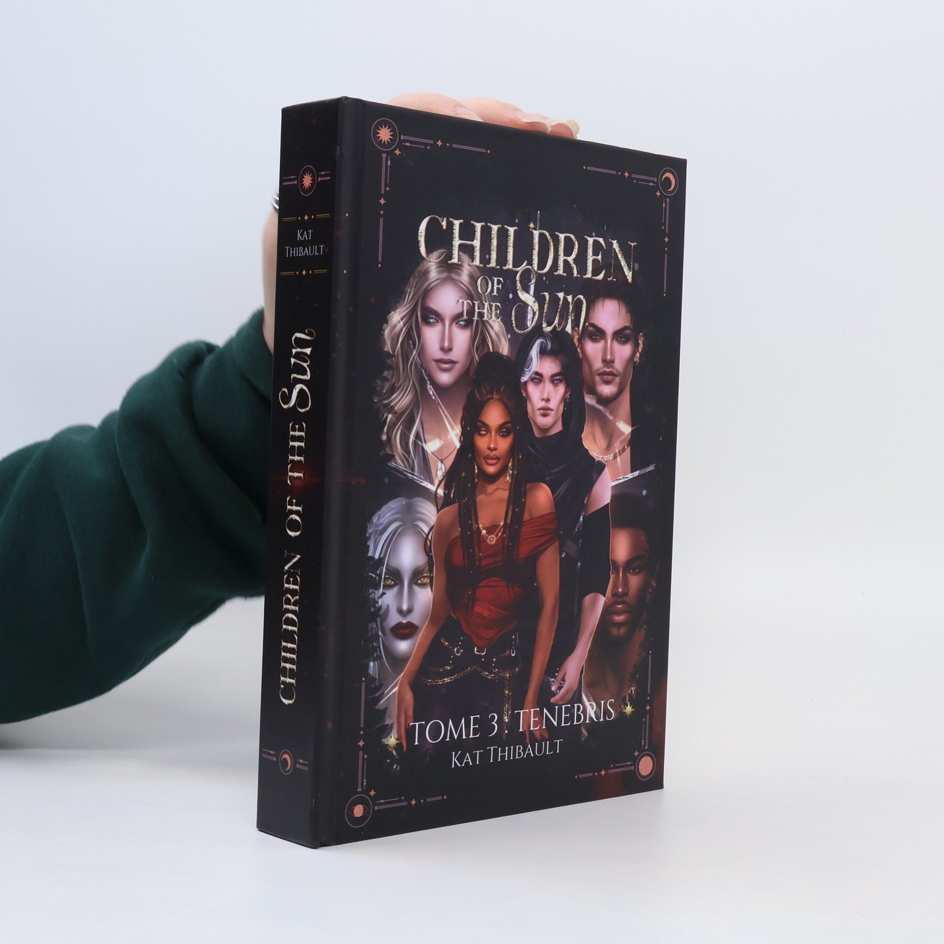 Kat Thibault Children of the Sun. Tome 3: Tenebris