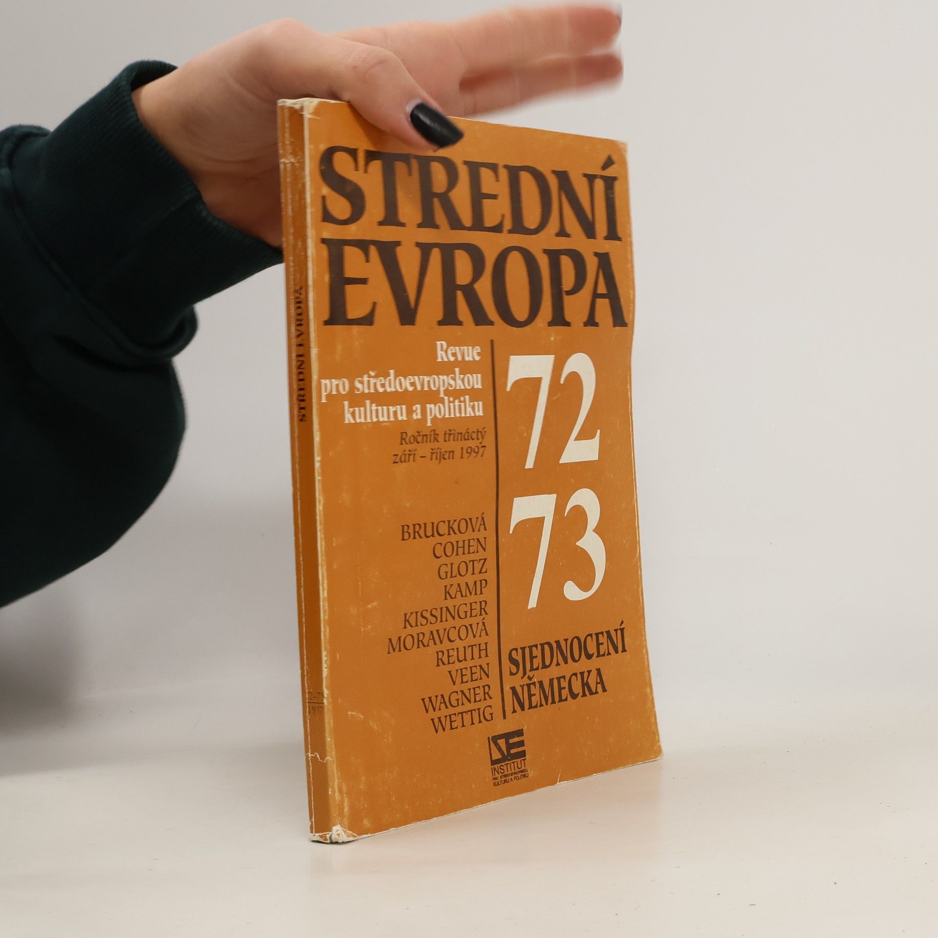 Kolektiv autorů Střední Evropa 72, 73