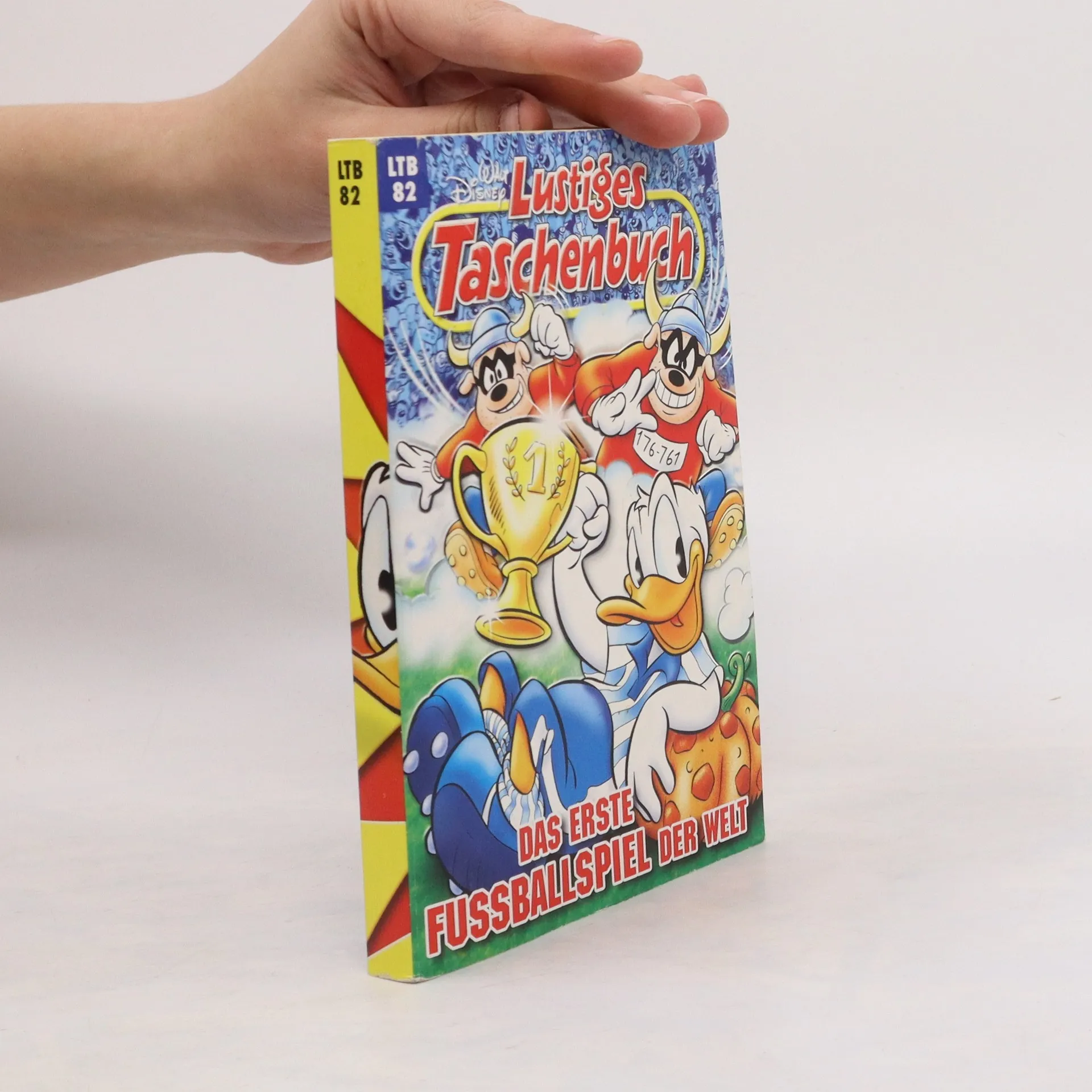 Lustiges Taschenbuch 82 | Book | Walt Disney | DE